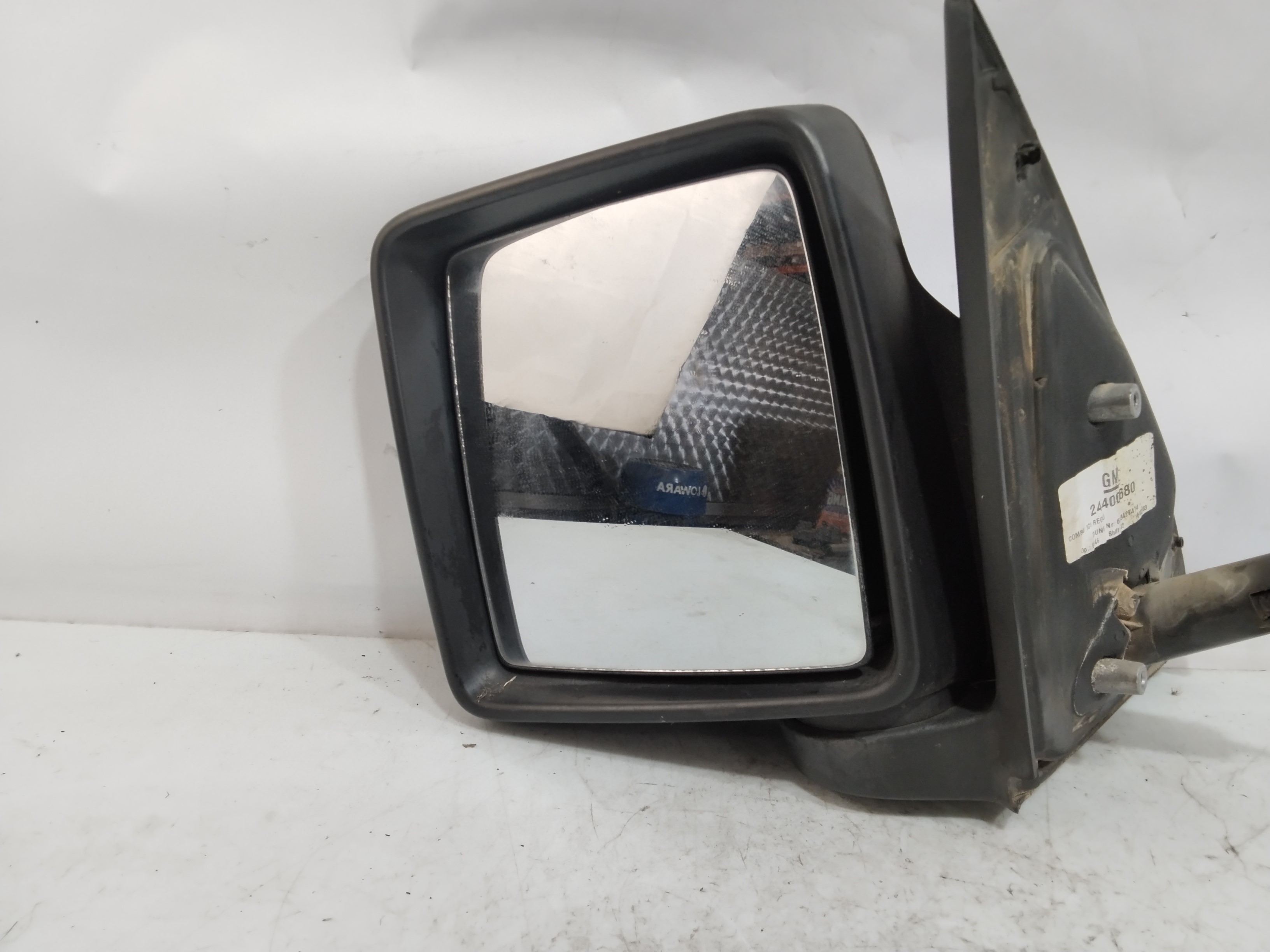 Retrovisor izquierdo Y17DT 24400680 de Opel Combo 2003-2004 - pieza usada