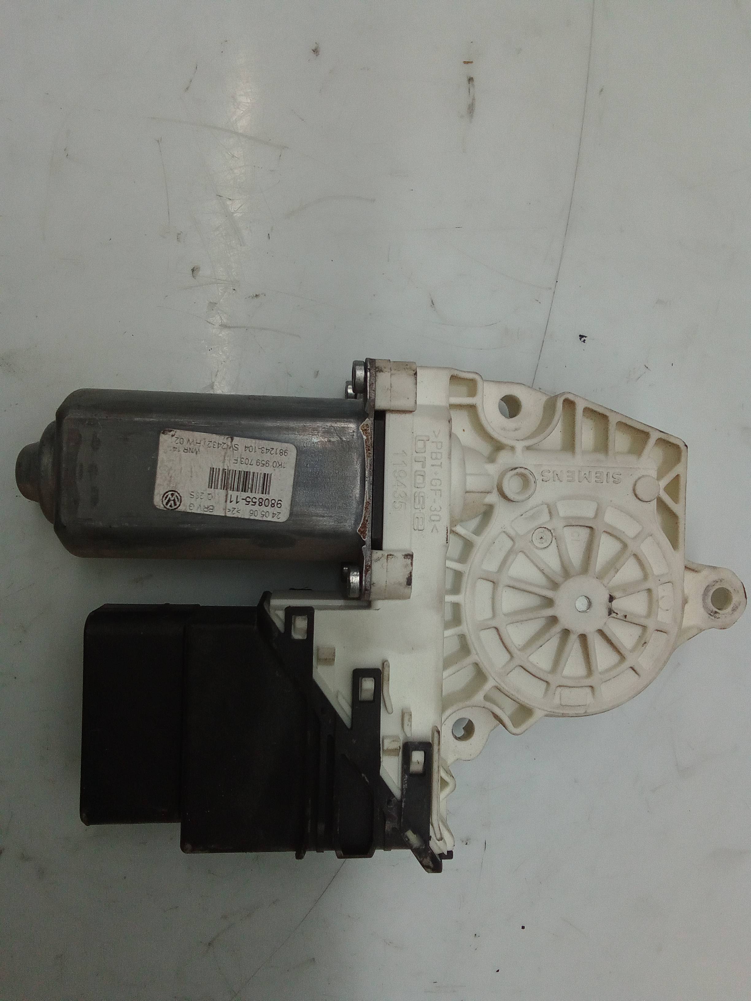 SKODA Octavia 2 generation (2004-2013) Rear Left Door Window Control Motor 993424200 19216484