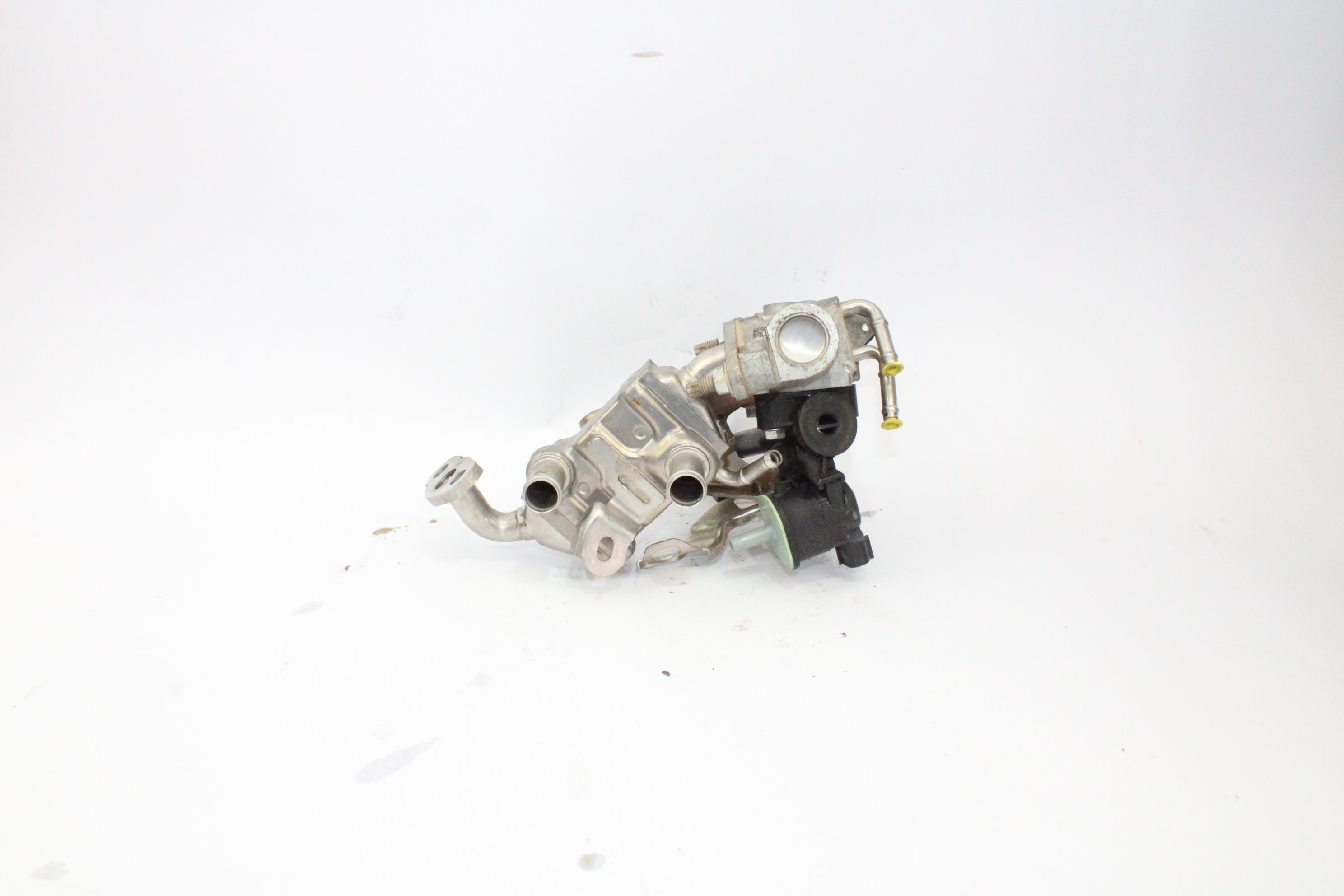 PEUGEOT 108 1 generation (2015-2021) EGR Valve 256800Q010 25163340