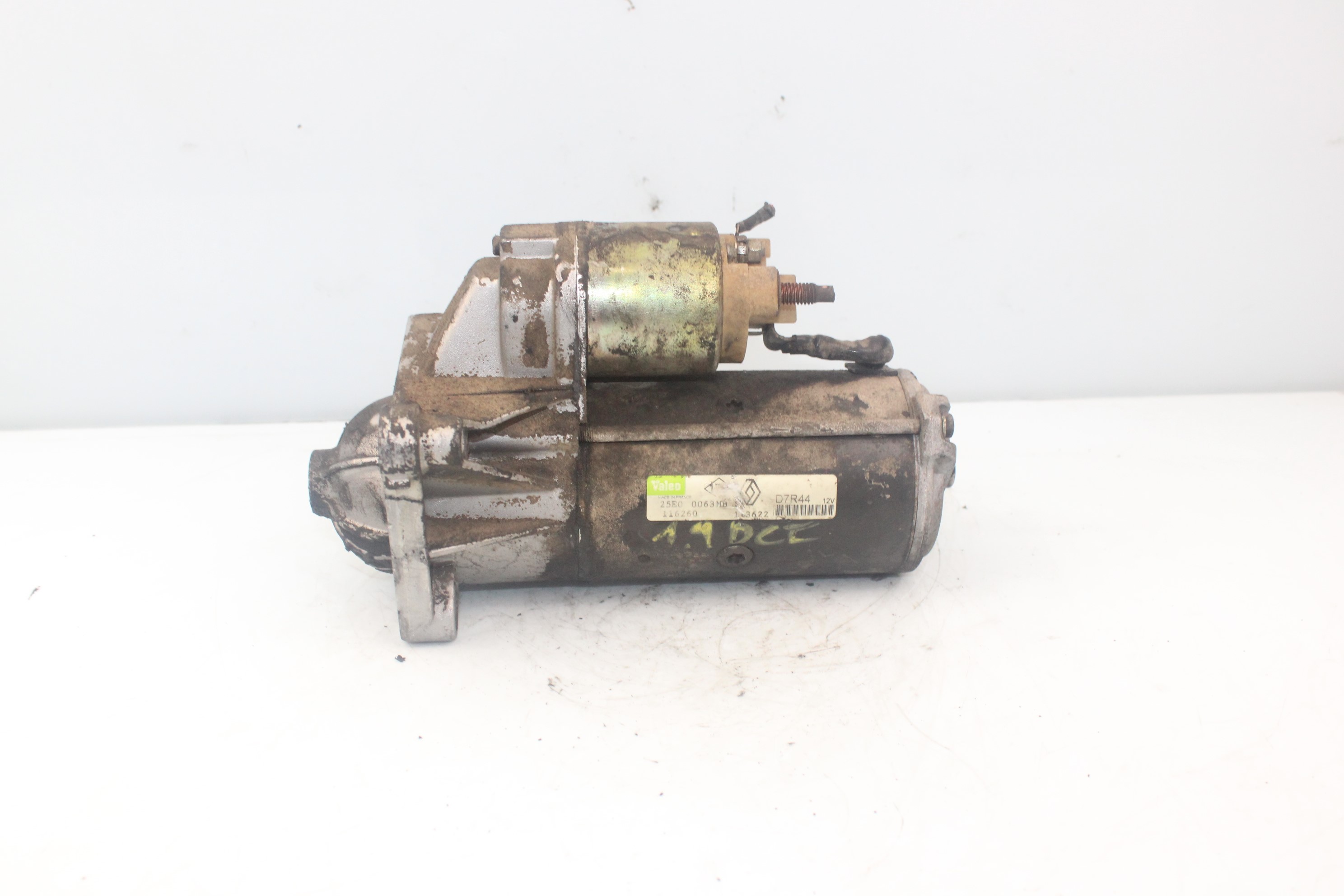 RENAULT Megane 2 generation (2002-2012) Starter Motor D7R44 24060514