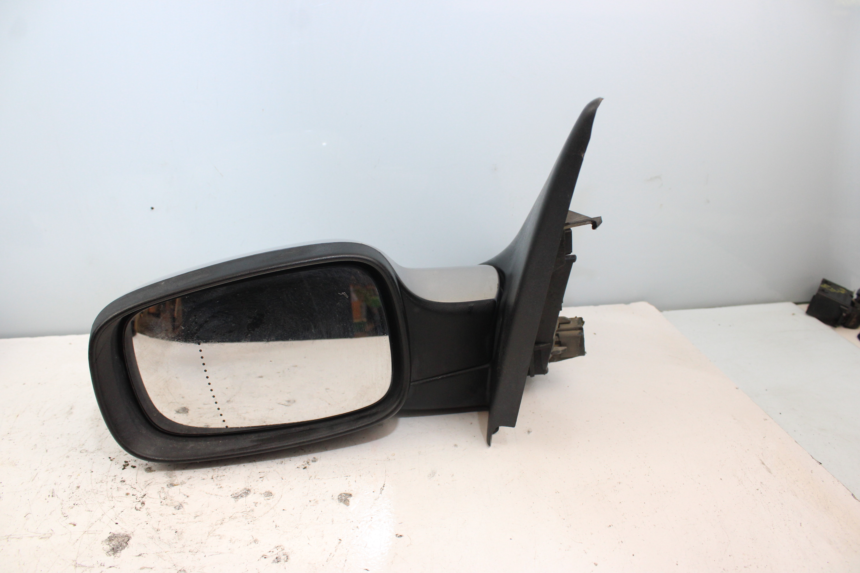 RENAULT 1 generation (1996-2004) Left Side Wing Mirror E9011105 25371524