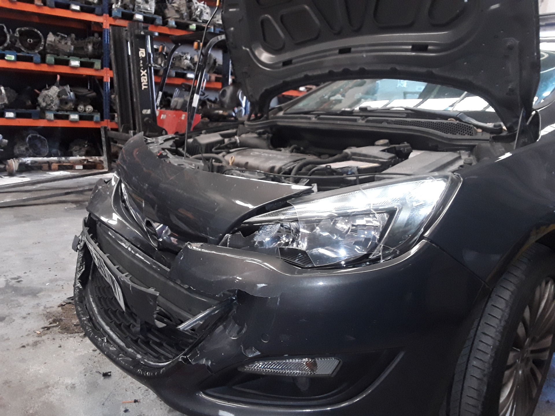 OPEL Astra J (2009-2020) Comutator geam ușă stânga față 13305011 23770550