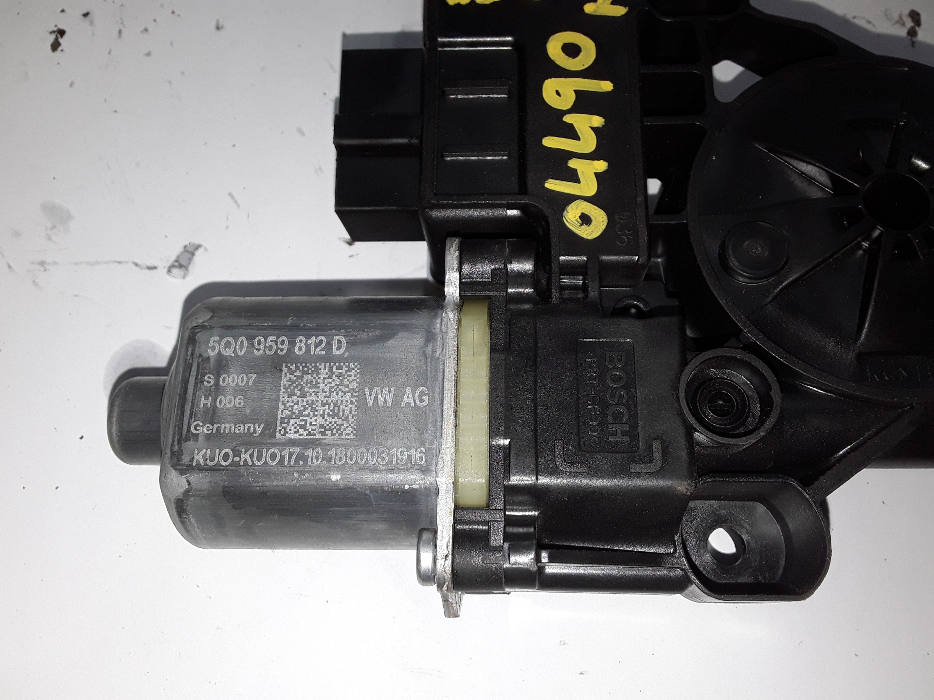 SEAT Alhambra 2 generation (2010-2021) Rear Right Door Window Control Motor 5Q0959812D 19295984