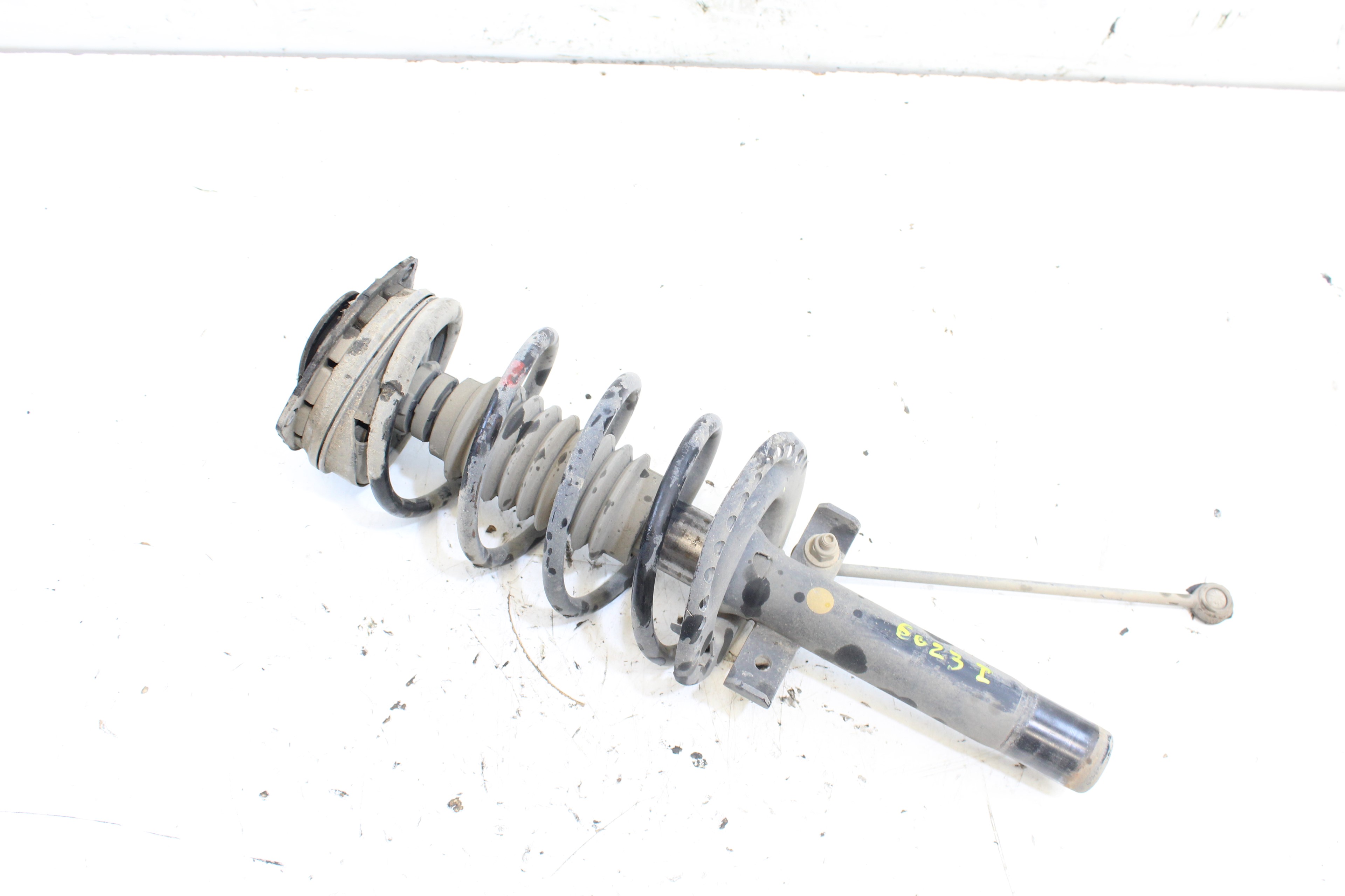 RENAULT Megane 2 generation (2002-2012) Front Left Shock Absorber NOTIENEREF 25181664