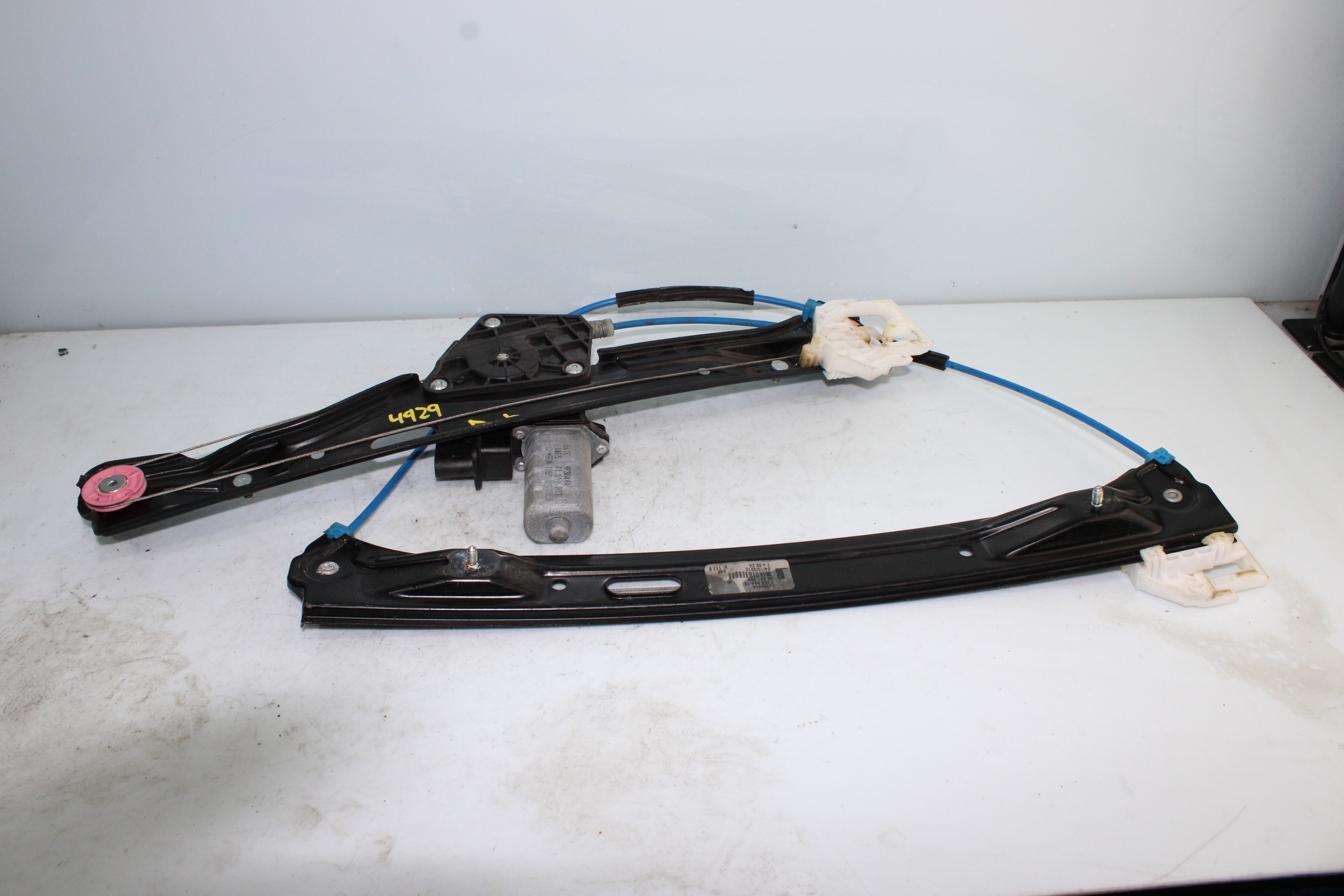 BMW 3 Series F30/F31 (2011-2020) Front Right Door Window Regulator 13262410 25158251