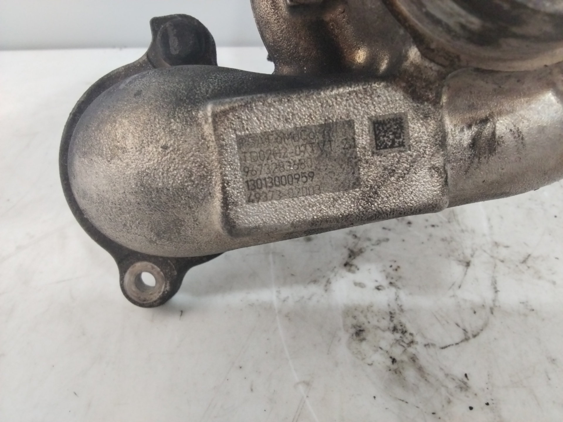 Turbocompresor 8HR 9673283680 de Peugeot 208 i (ca_, cc_) 2012-2015 - pieza usada