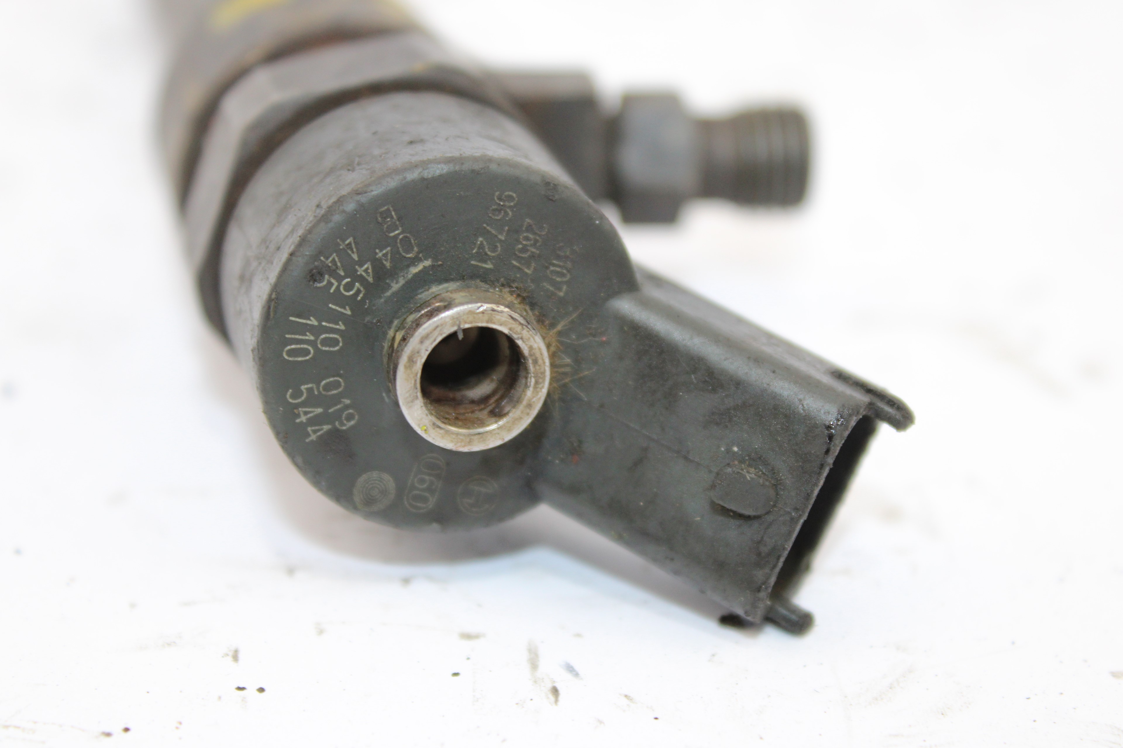 Inyector 0445110019 de Fiat Punto (188_) 1999-2010 - pieza usada