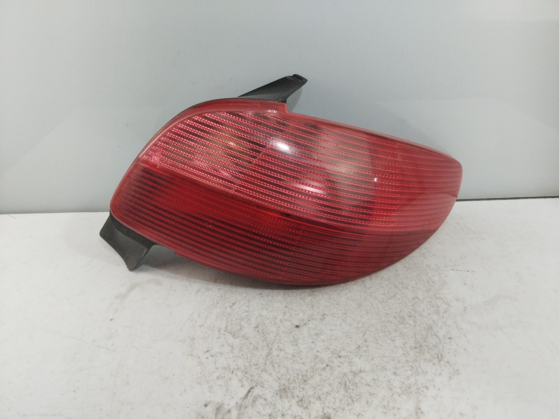 RENAULT 206 1 generation (1998-2009) Rear Right Taillight Lamp 2531D 25612456