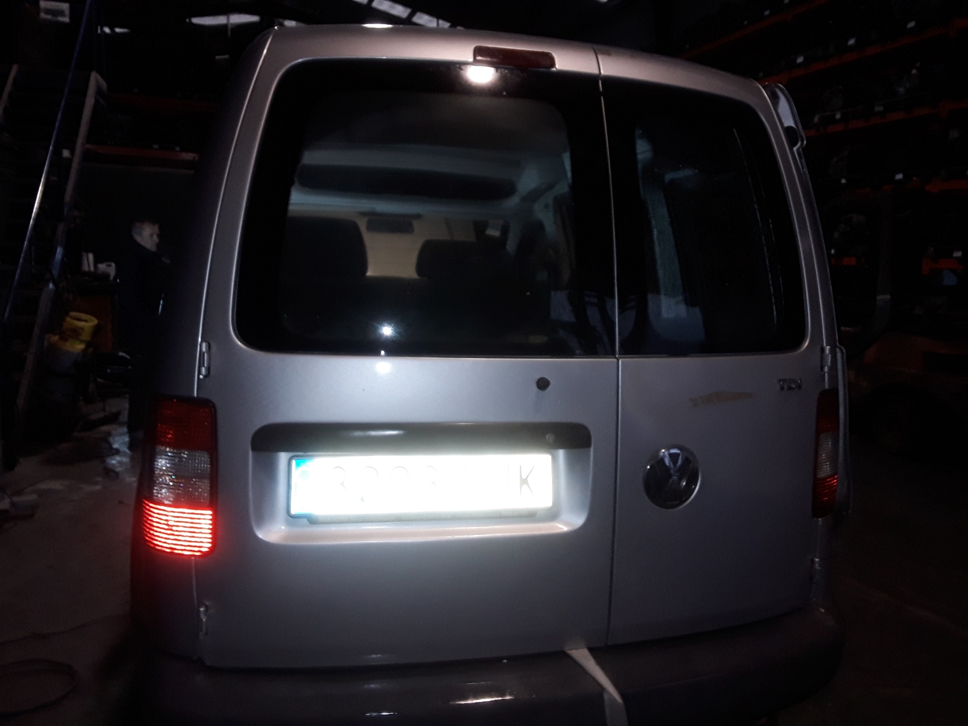 VOLKSWAGEN Caddy 3 generation (2004-2015) Стеклоподъемник передней левой двери 1T0837755L 19362613