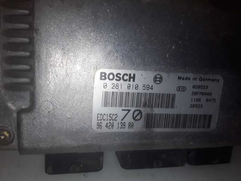 Centralita motor uce 0281010594 de Peugeot 206 hatchback (2a/c) 1998-2003 - pieza usada