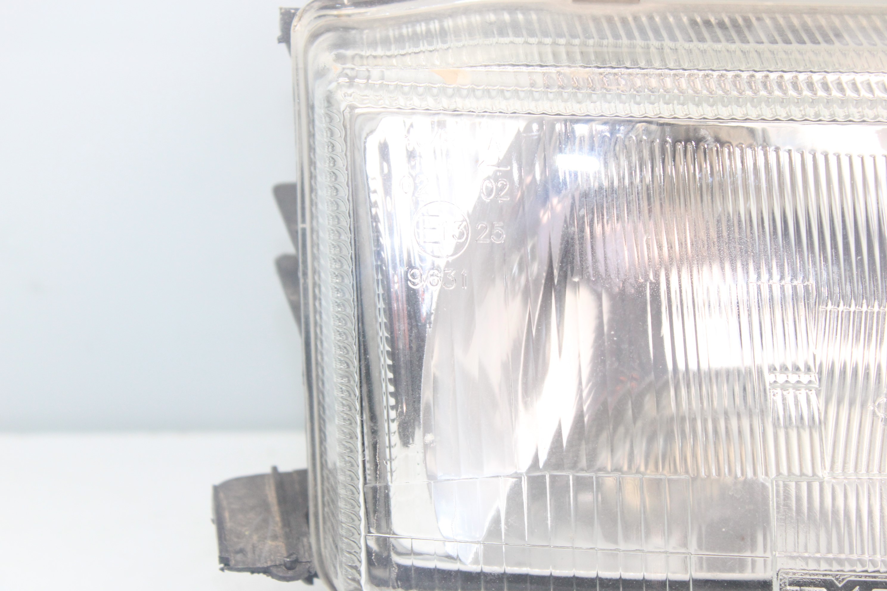 SEAT Ibiza 2 generation (1993-2002) Front Right Headlight 205365B 23790118