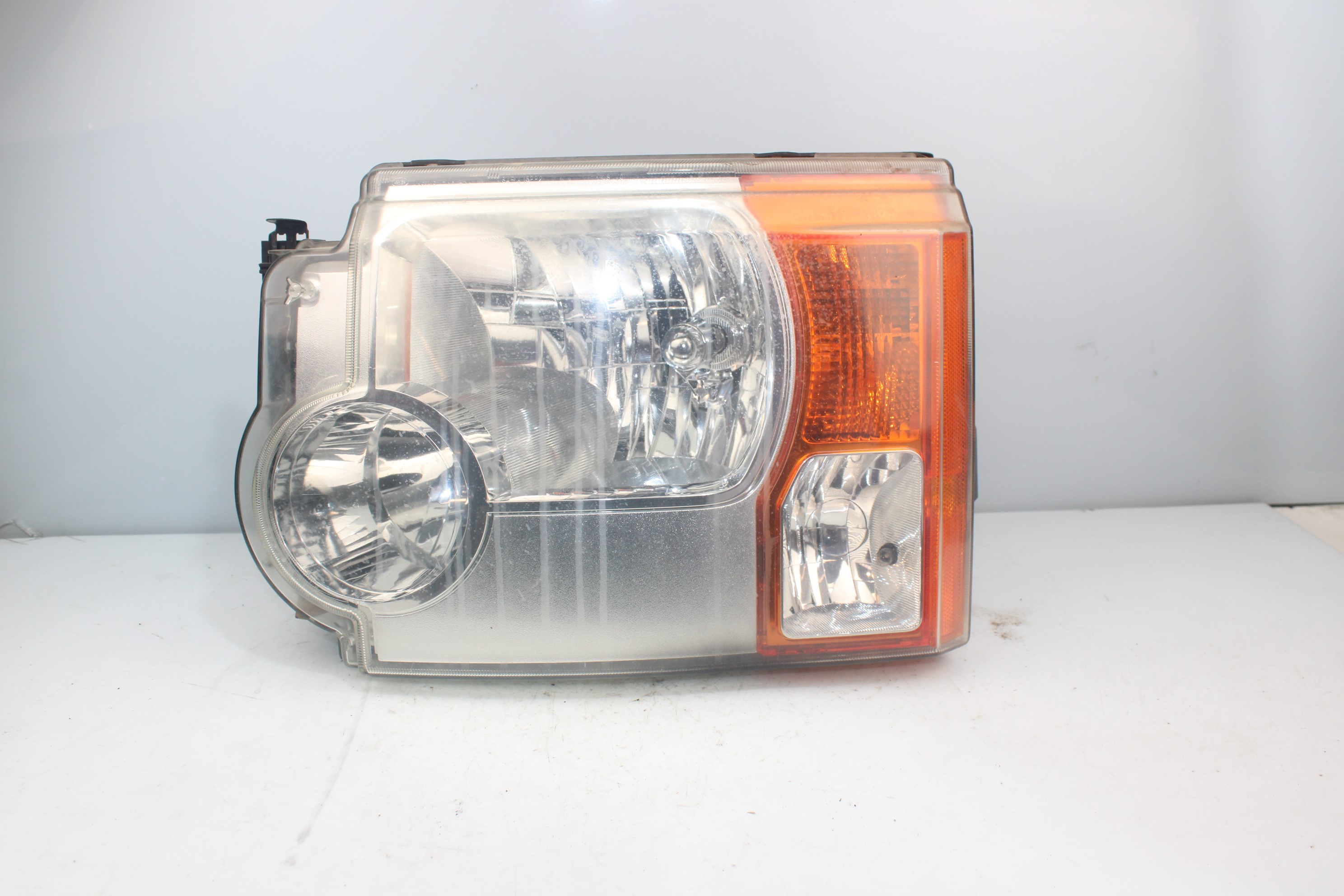 LAND ROVER Discovery 3 generation (2004-2009) Front Left Headlight XBC001072 25188225
