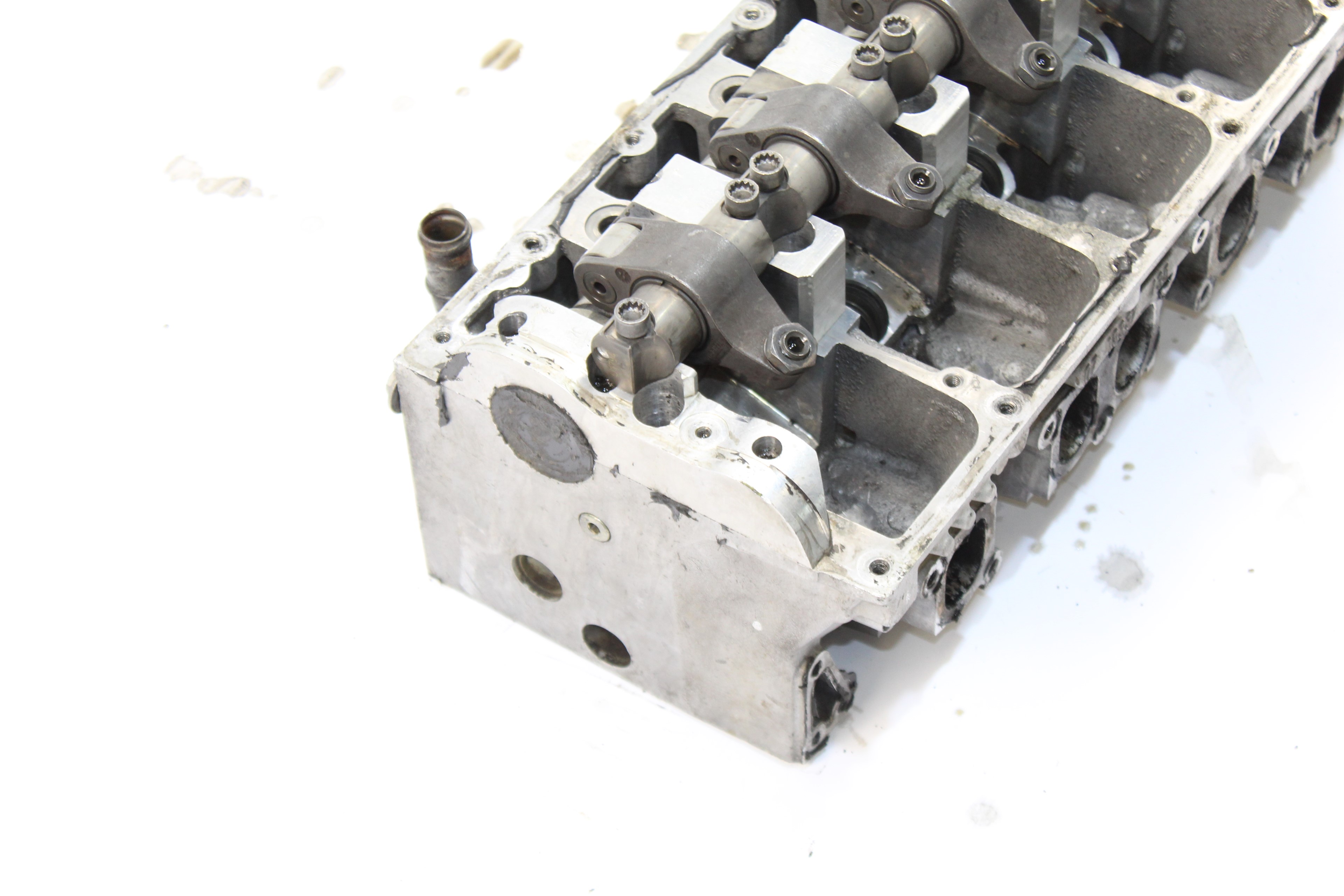 VOLKSWAGEN Touareg 1 generation (2002-2010) Engine Cylinder Head 070103373A 26030720