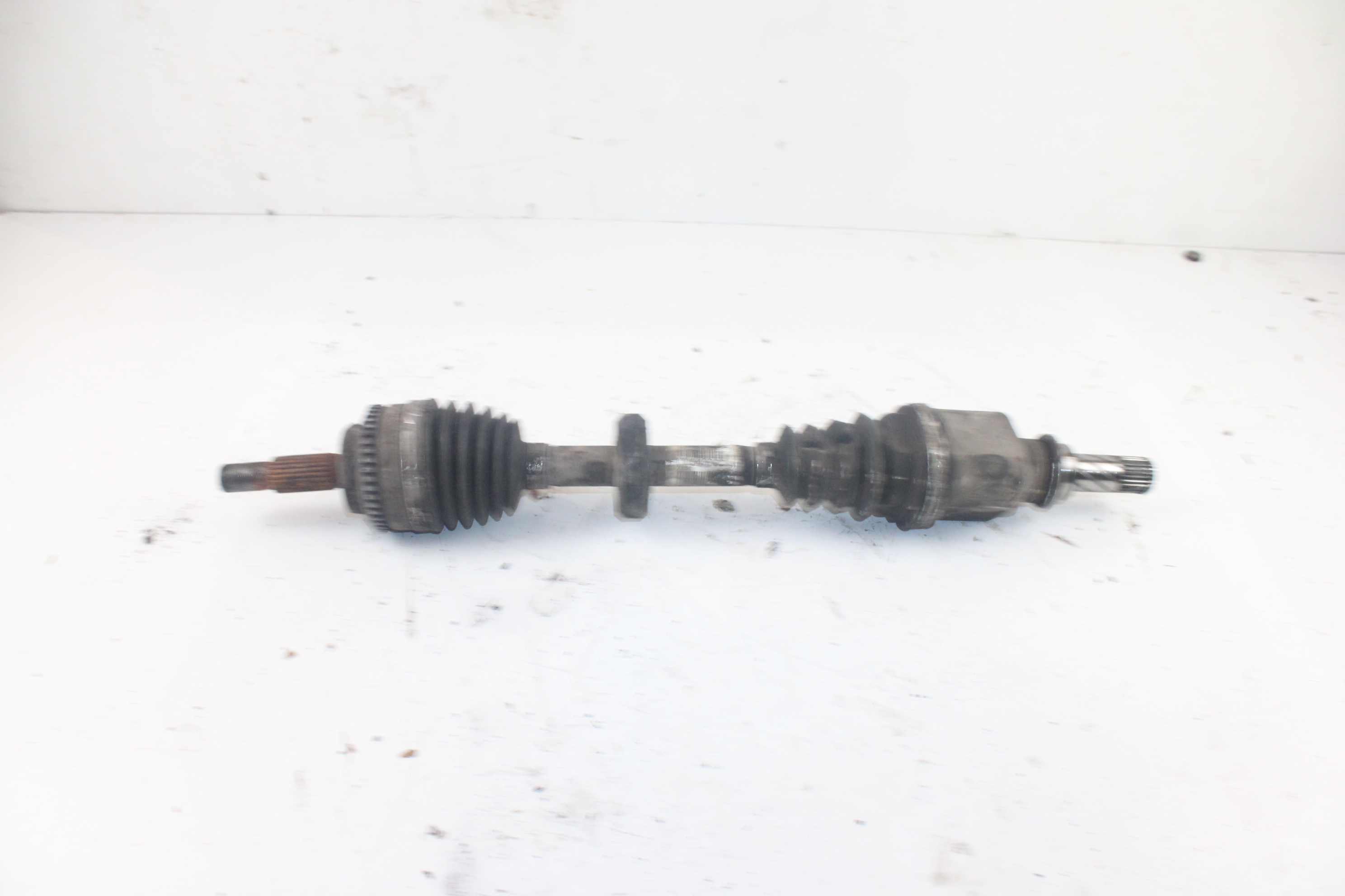 RENAULT Clio 3 generation (2005-2012) Front Right Driveshaft BJ87LACBR387 24057912