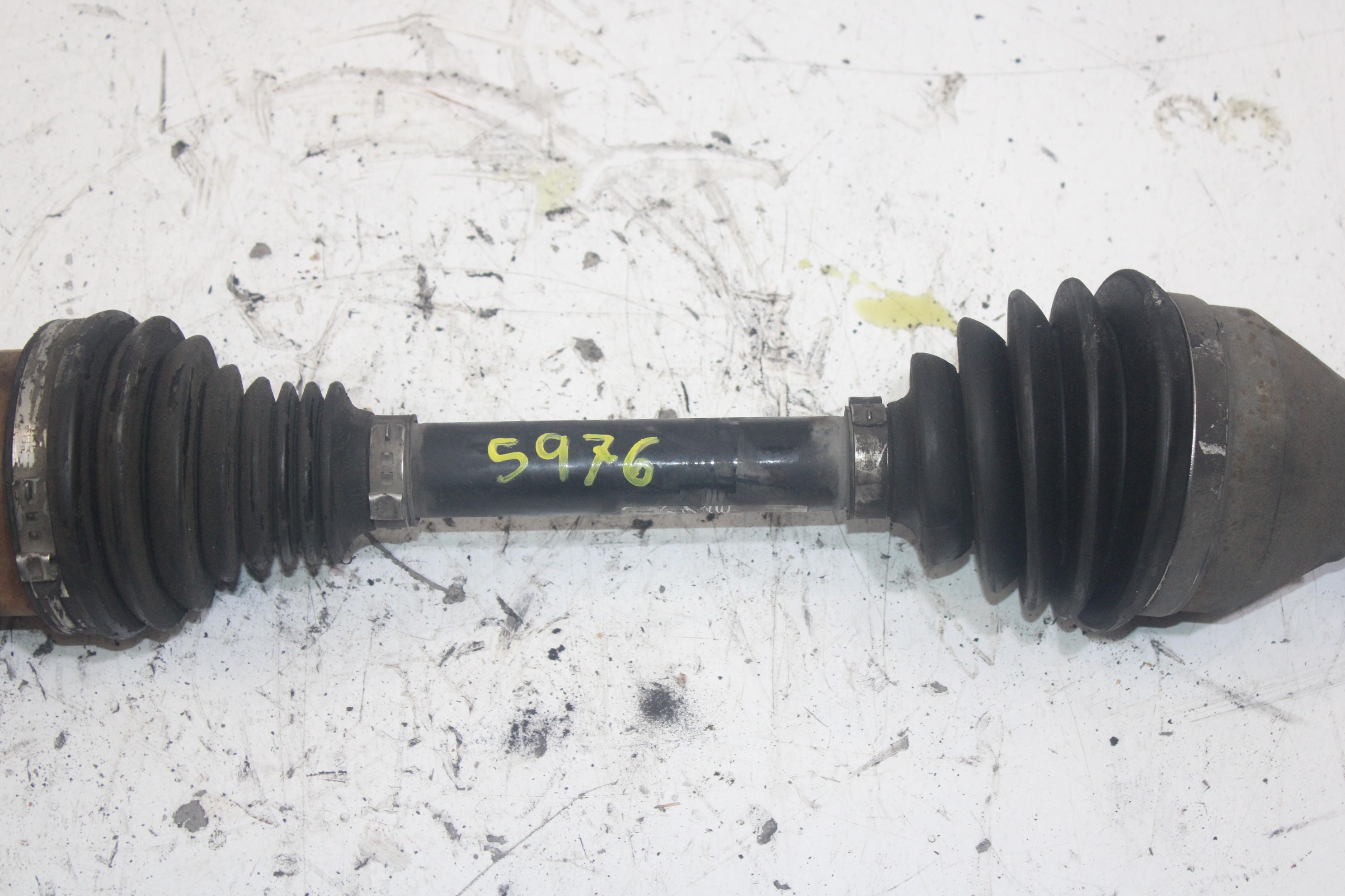OPEL Insignia A (2008-2016) Front Left Driveshaft 13228199 23889100