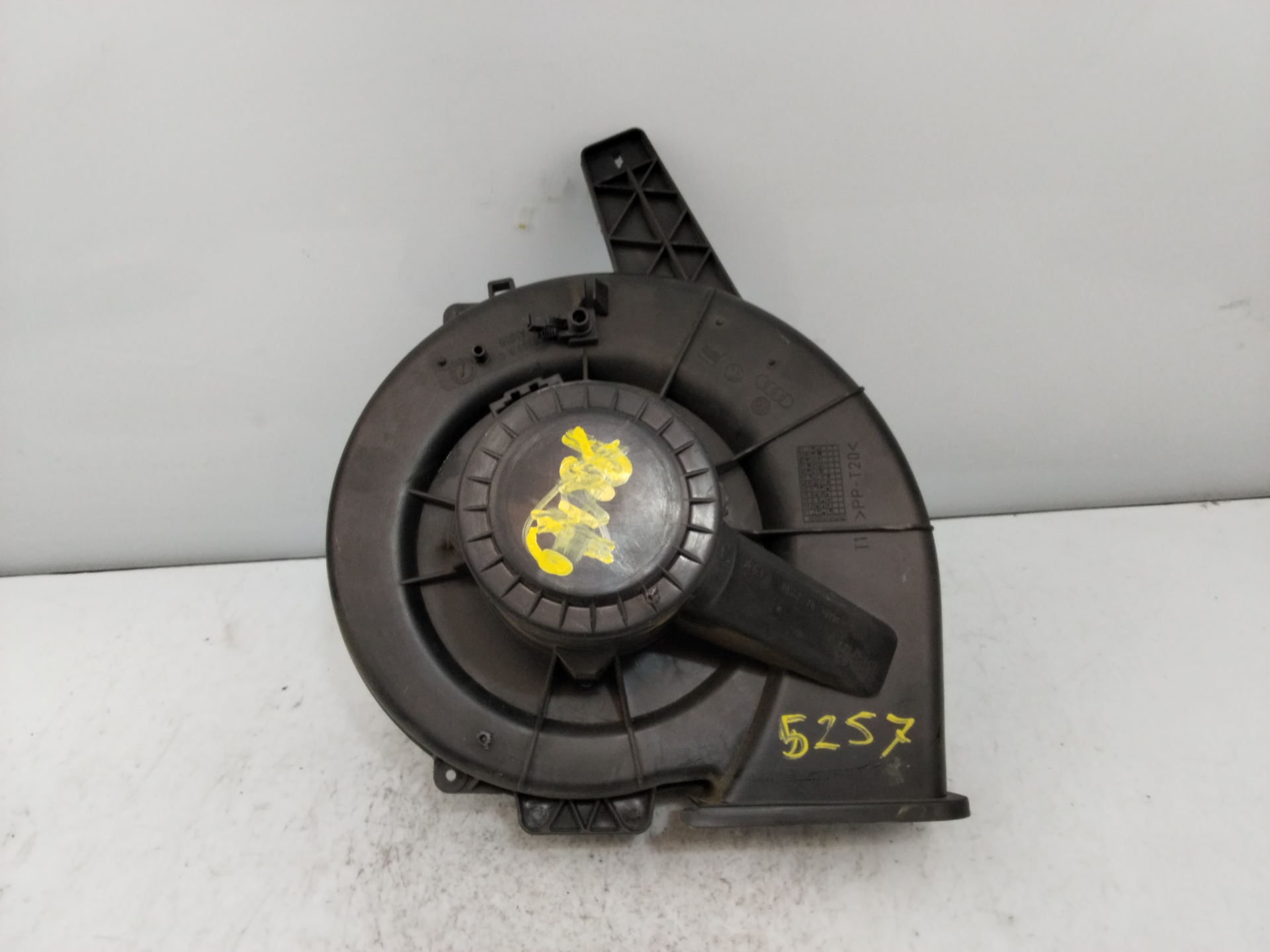 SEAT Ibiza 3 generation (2002-2008) Heater Blower Fan 6Q1820015 24699576