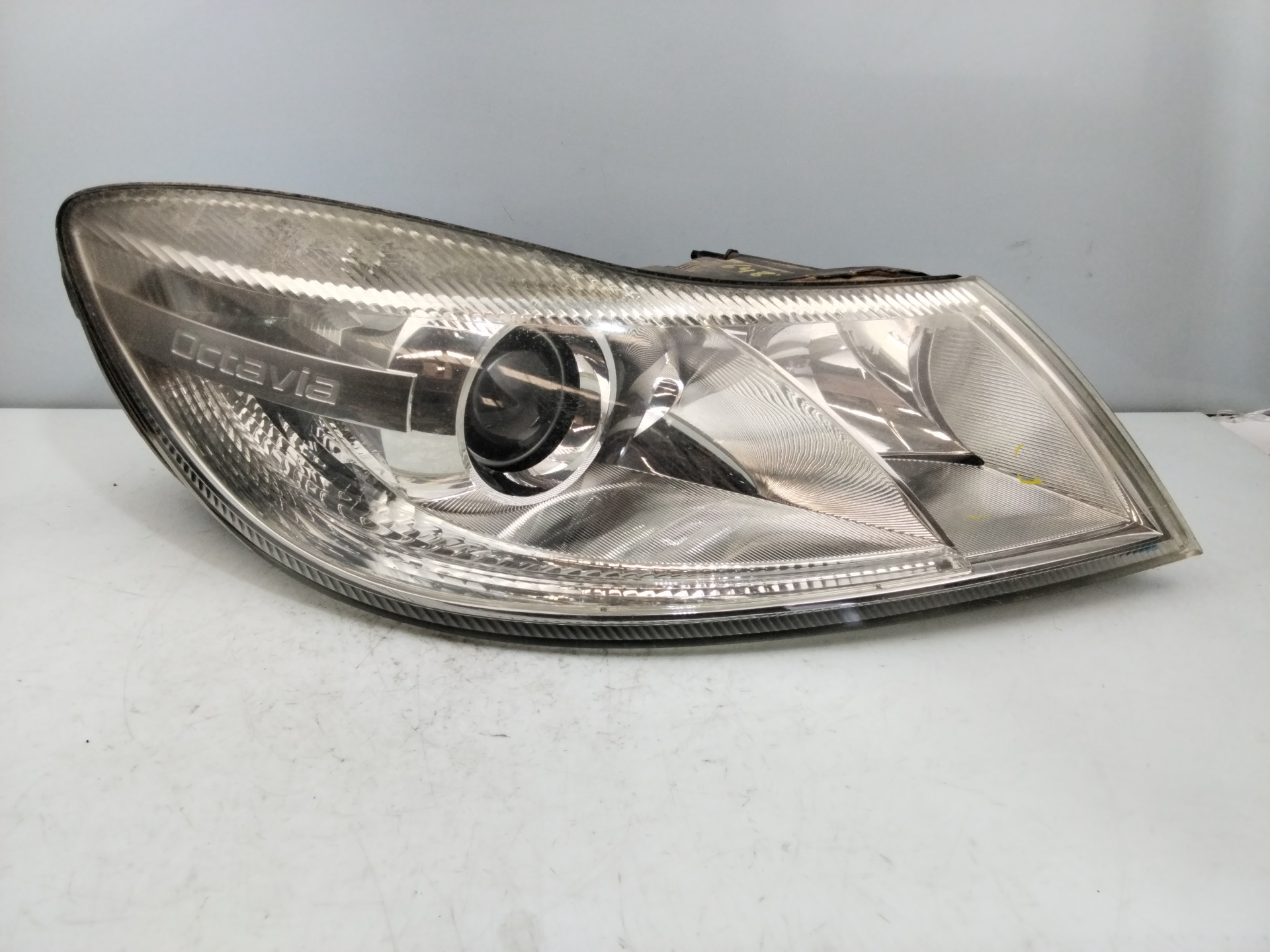 SKODA Octavia 1 generation (1996-2010) Front Right Headlight NOTIENEREFERENCIA 26031560