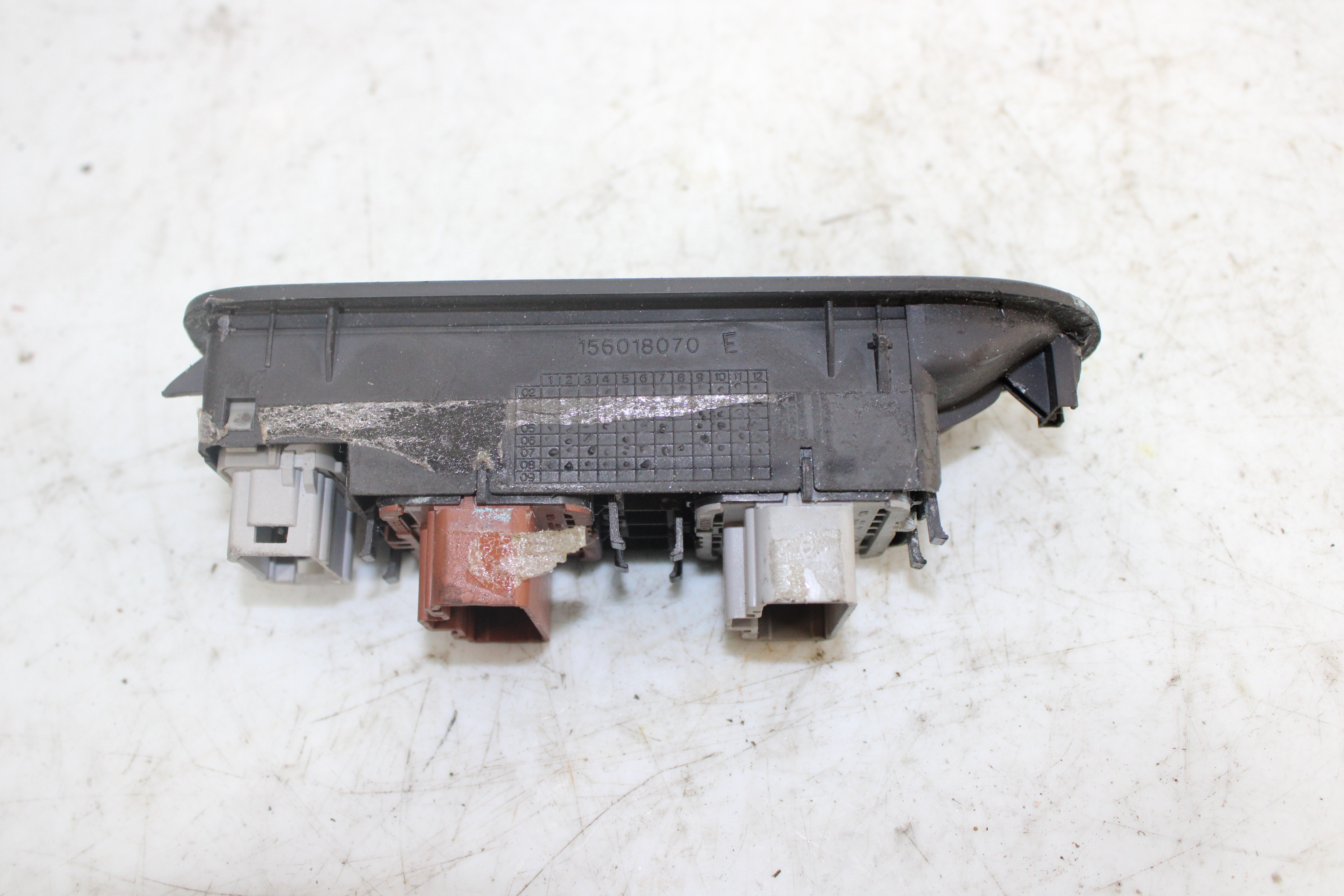 RENAULT Scenic 2 generation (2003-2010) Front Left Door Window Switch 156018070 24065100