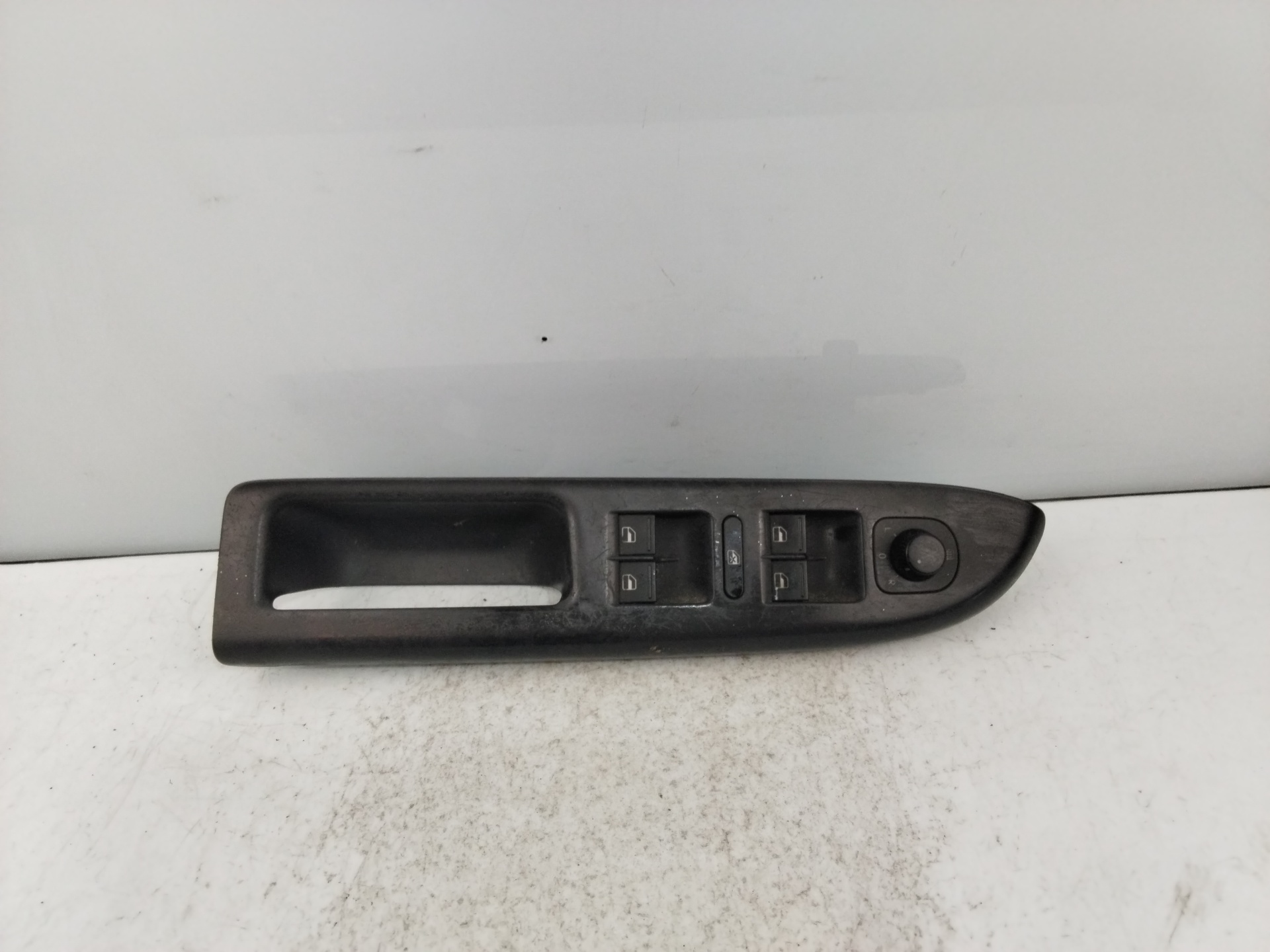 VOLKSWAGEN Golf Plus 2 generation (2009-2014) Commutateur de fenêtre de porte avant gauche 5M1867371B 25355110