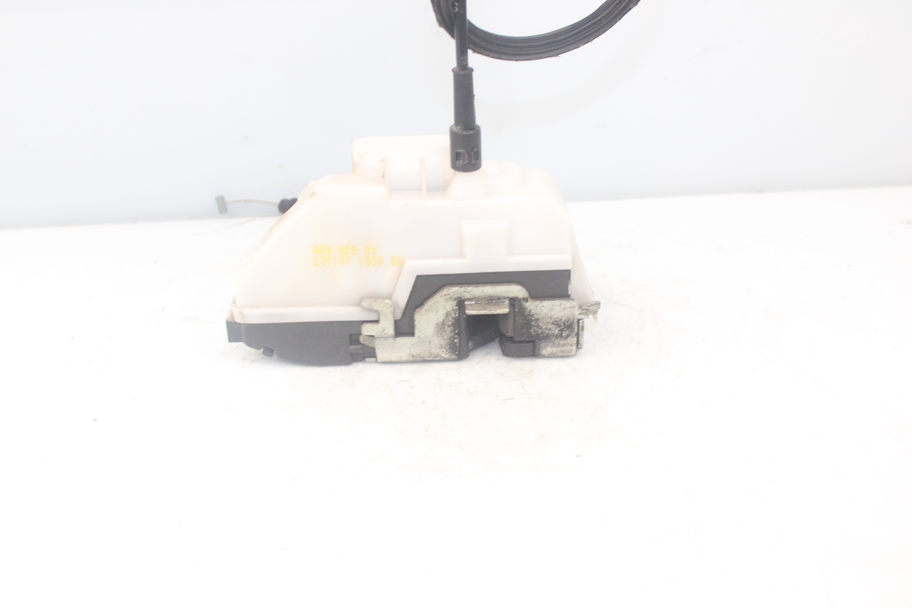 Fecho da porta frente esquerda 8HXDV4TD,8HZ,8HX 46982980 de Citroen C3 ii (sc_) 2009-2016 68 CV - pieza usada