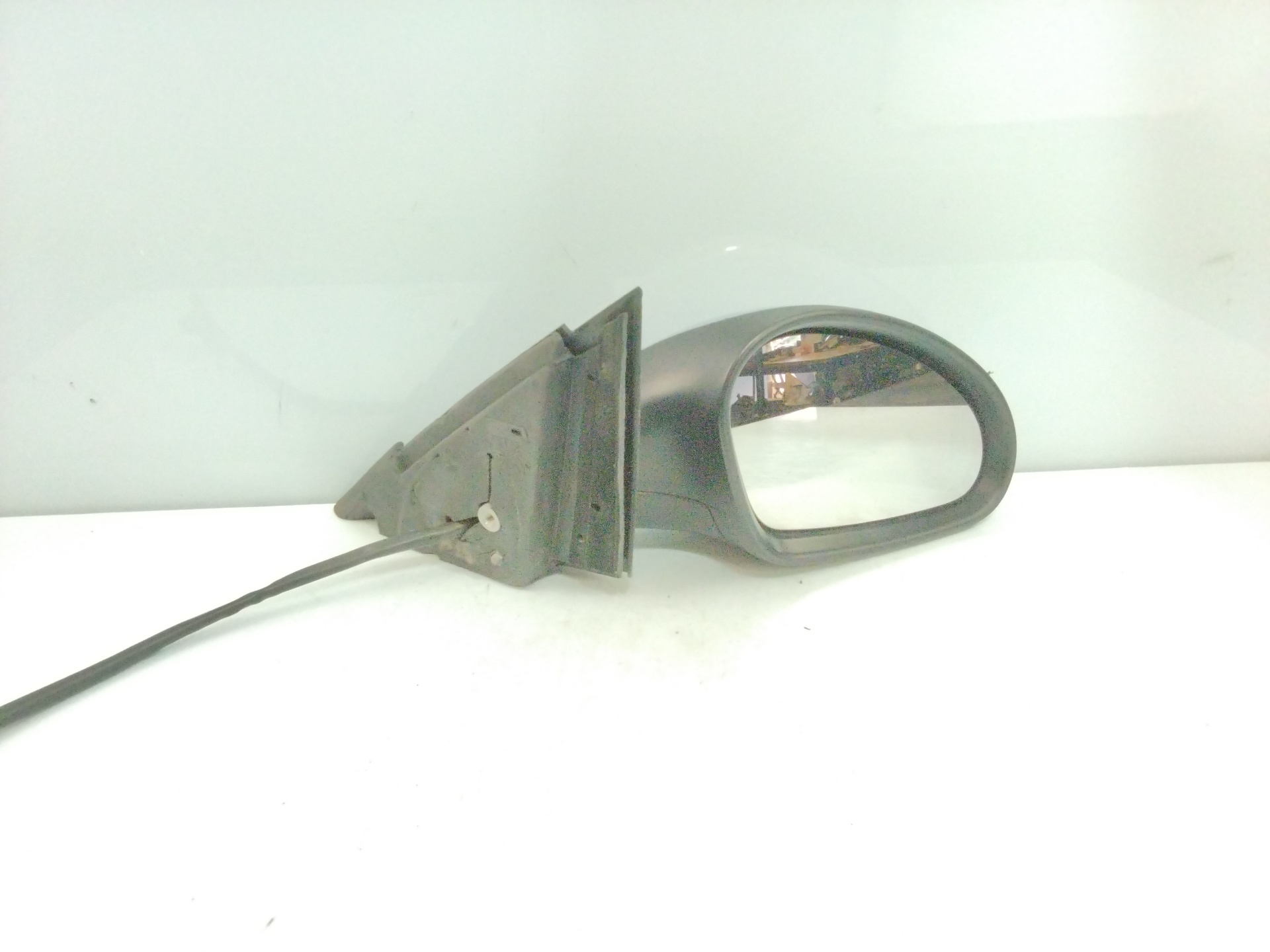 SEAT Toledo 3 generation (2004-2010) Right Side Wing Mirror E9024142 26032849