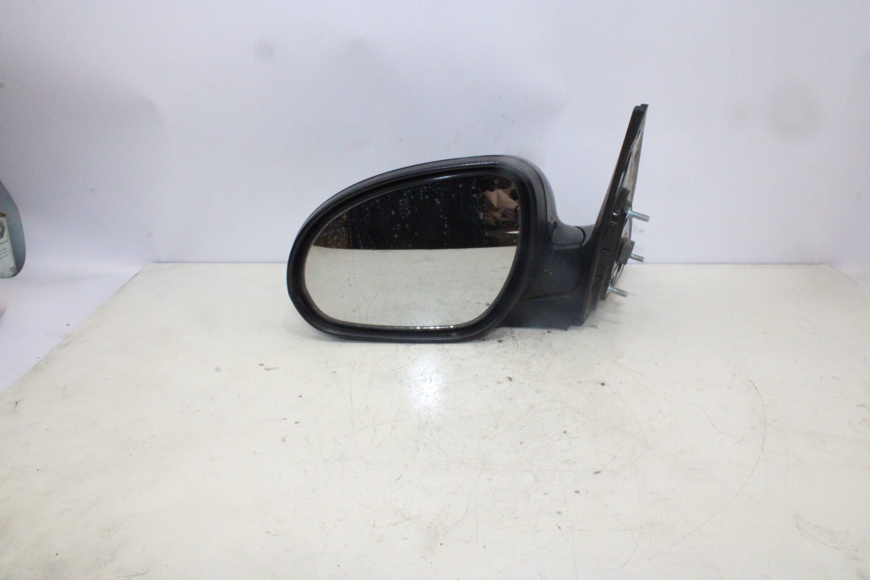 HYUNDAI i30 FD (1 generation) (2007-2012) Vasemman puolen siipipeili 022696 23722257