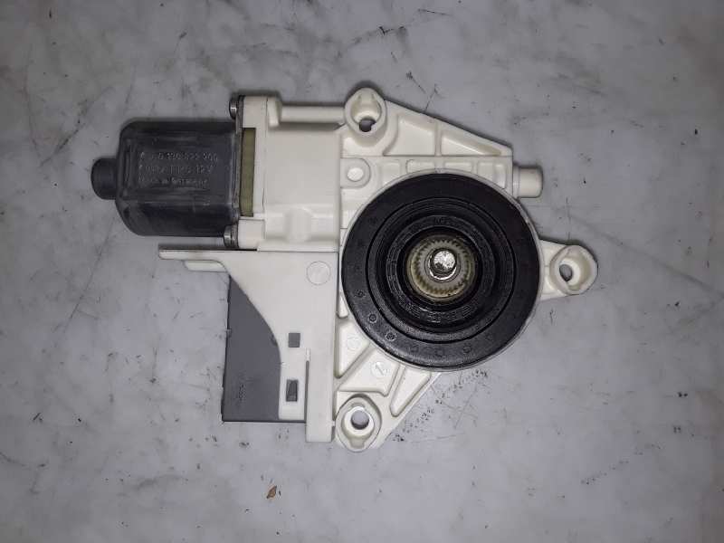 PEUGEOT 407 1 generation (2004-2010) Front Left Door Window Regulator Motor 0130822200 19186713