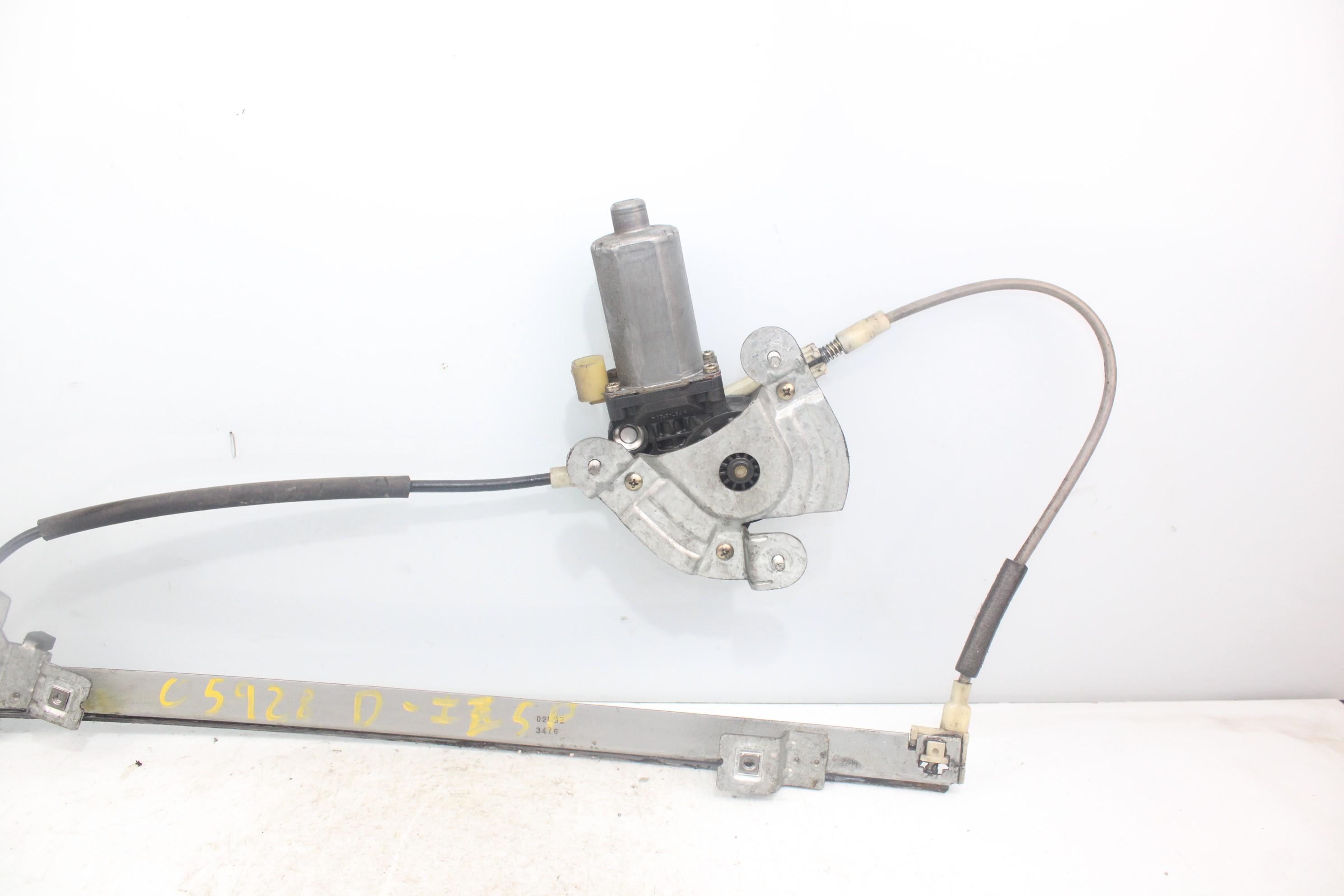 RENAULT Megane 1 generation (1995-2003) Front Left Door Window Regulator 0130821720 25180771