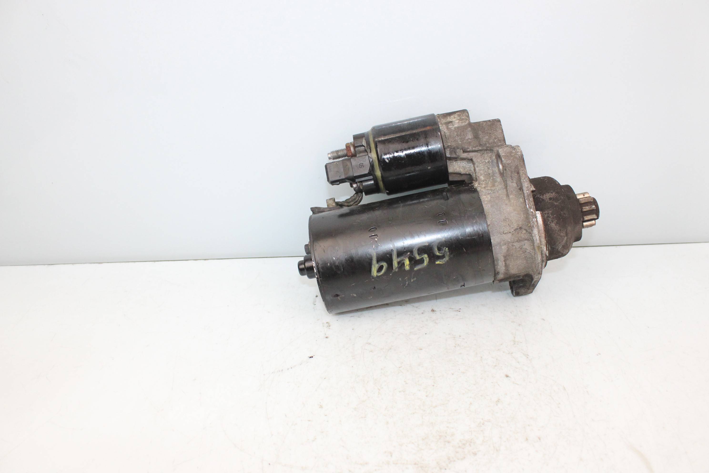 VOLKSWAGEN Golf 4 generation (1997-2006) Starter Motor 0001125042 25179082