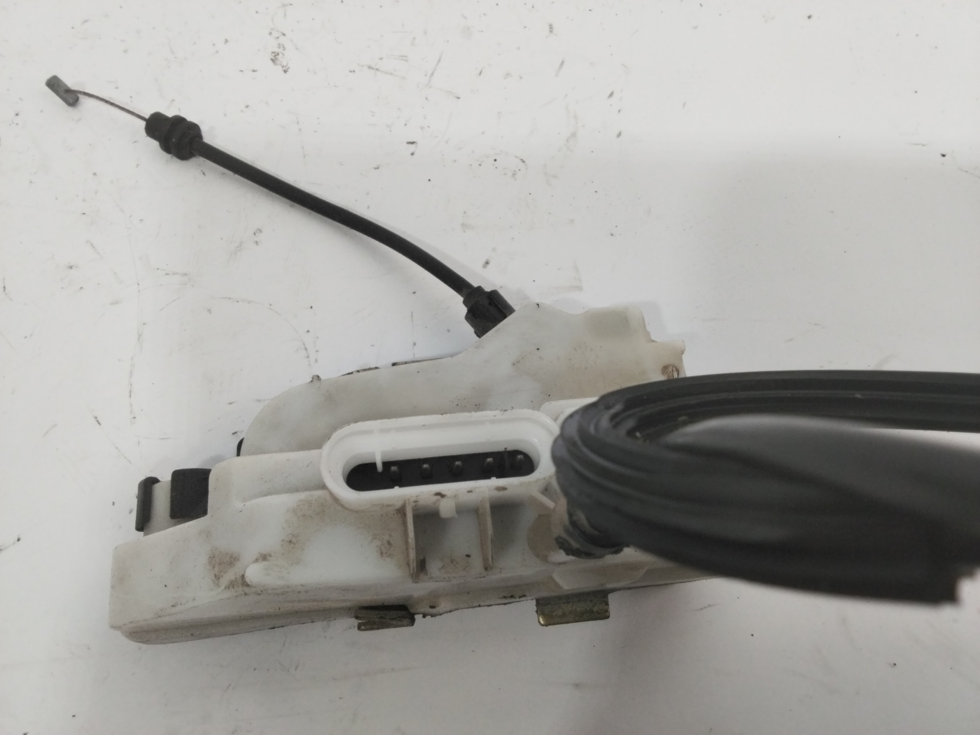 Fecho da porta frente esquerda 8HXDV4TD,8HZ,8HX 46982980 de Citroen C3 i (fc_, fn_) 2002-2008 - pieza usada