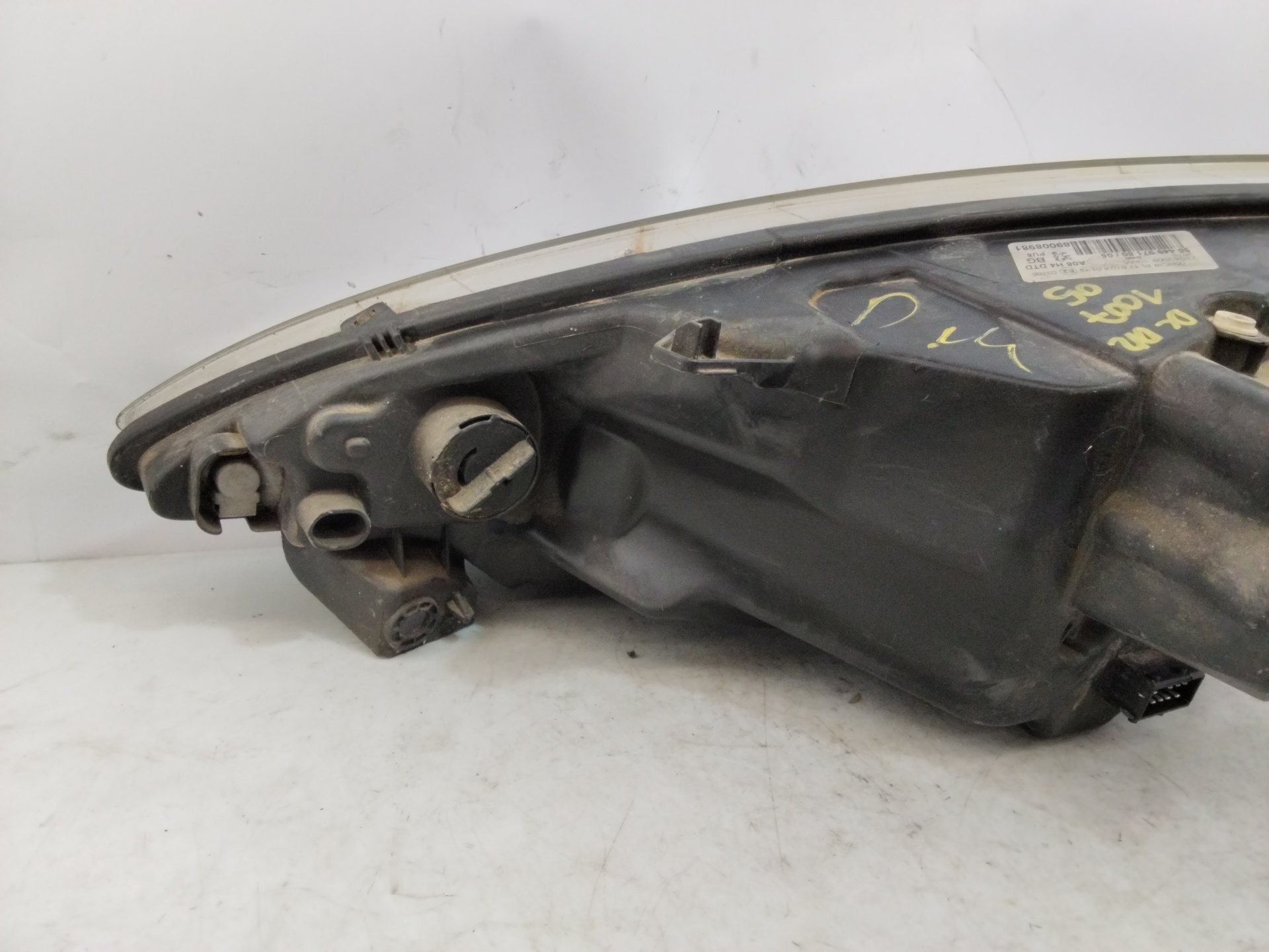 Faro derecho 9644997180 de Peugeot 1007 2005-2008 - pieza usada