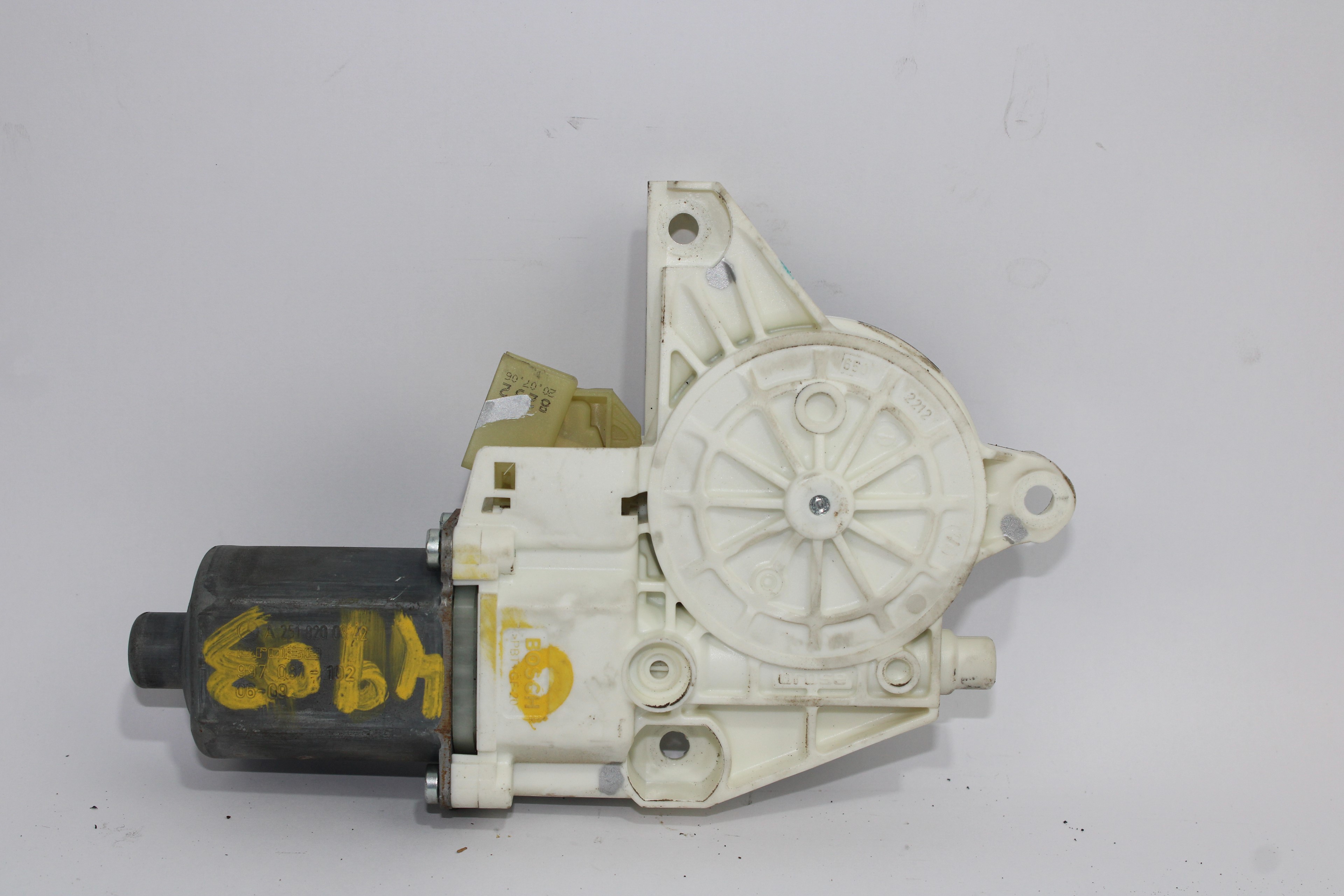 MERCEDES-BENZ M-Class W164 (2005-2011) Front Right Door Window Control Motor 0130822272 19350268