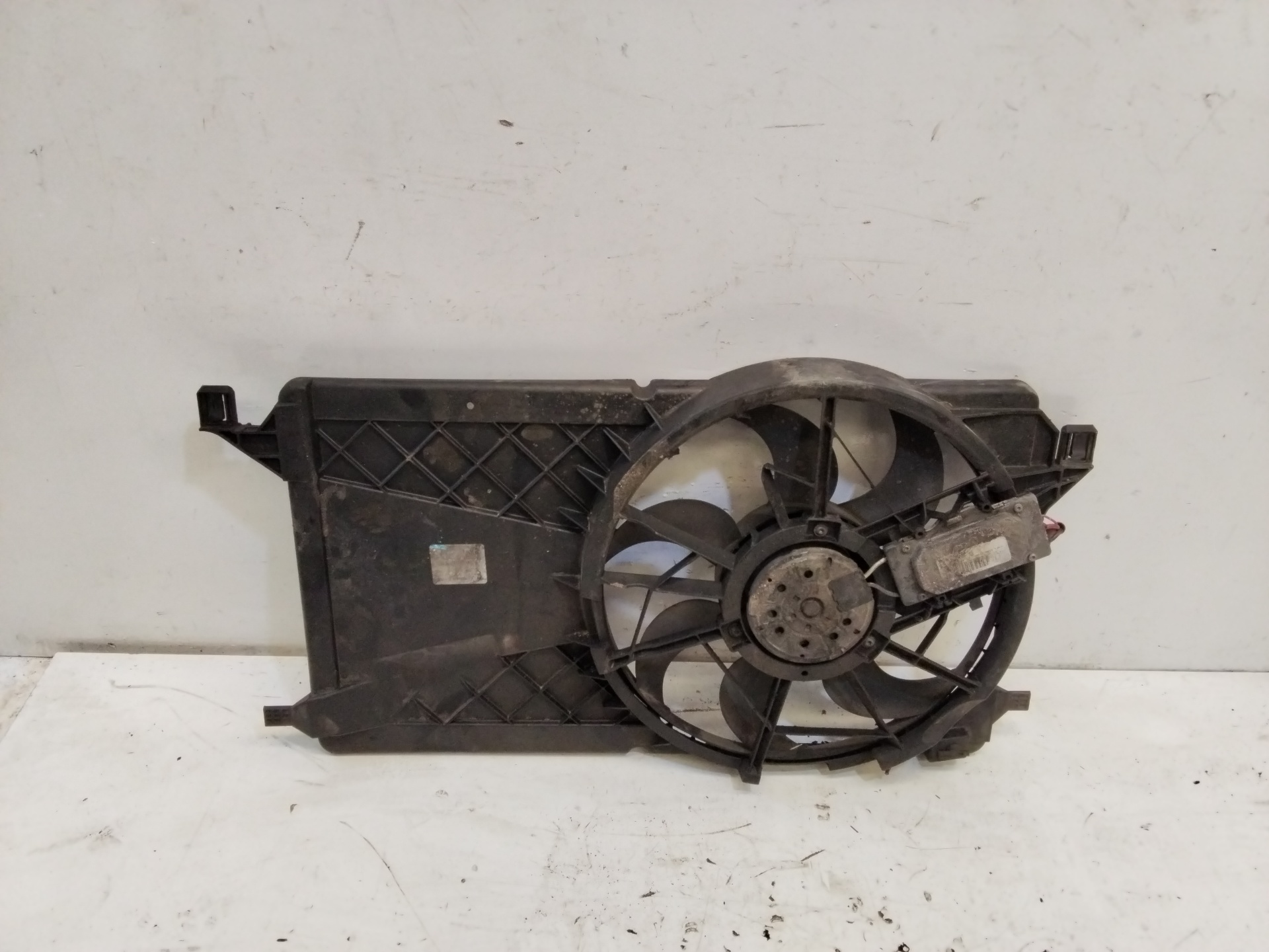 FORD Focus 2 generation (2004-2011) Ventilateur diffuseur 3135103905 25332589