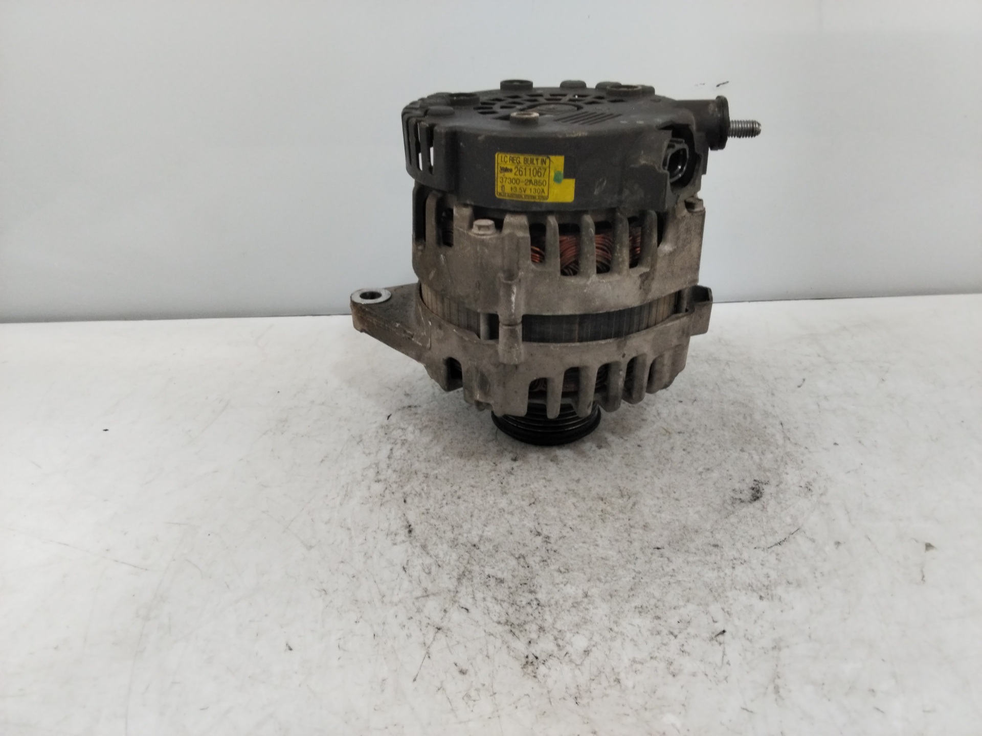 KIA Sportage 3 generation (2010-2015) Alternator 373002A850 25196532