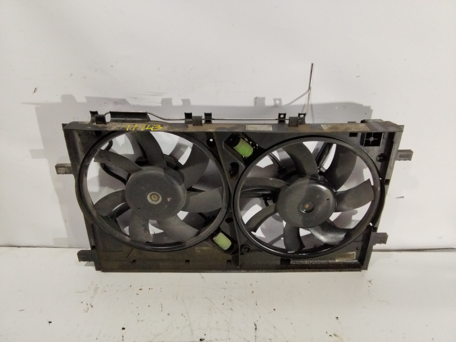 Electroventilador A20DTH 13223018 de Opel Insignia 2008-2011 - pieza usada