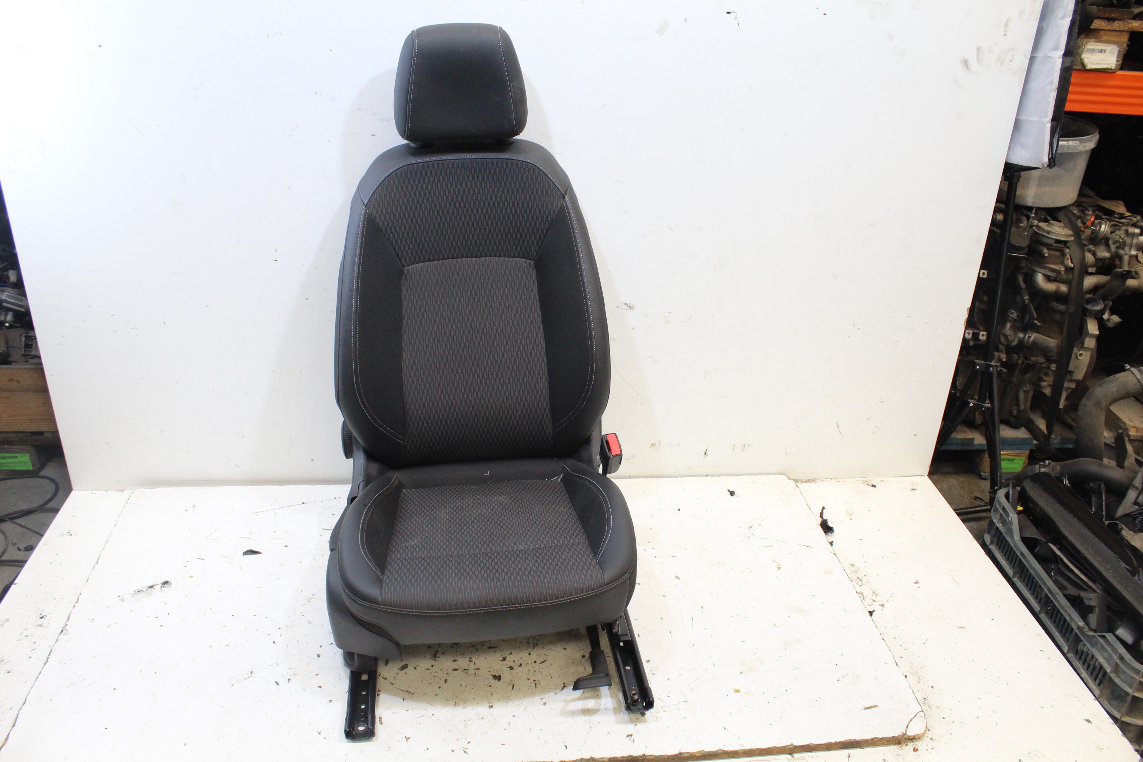OPEL Insignia B (2017-2024) Front Right Seat NOTIENEREF 25187199