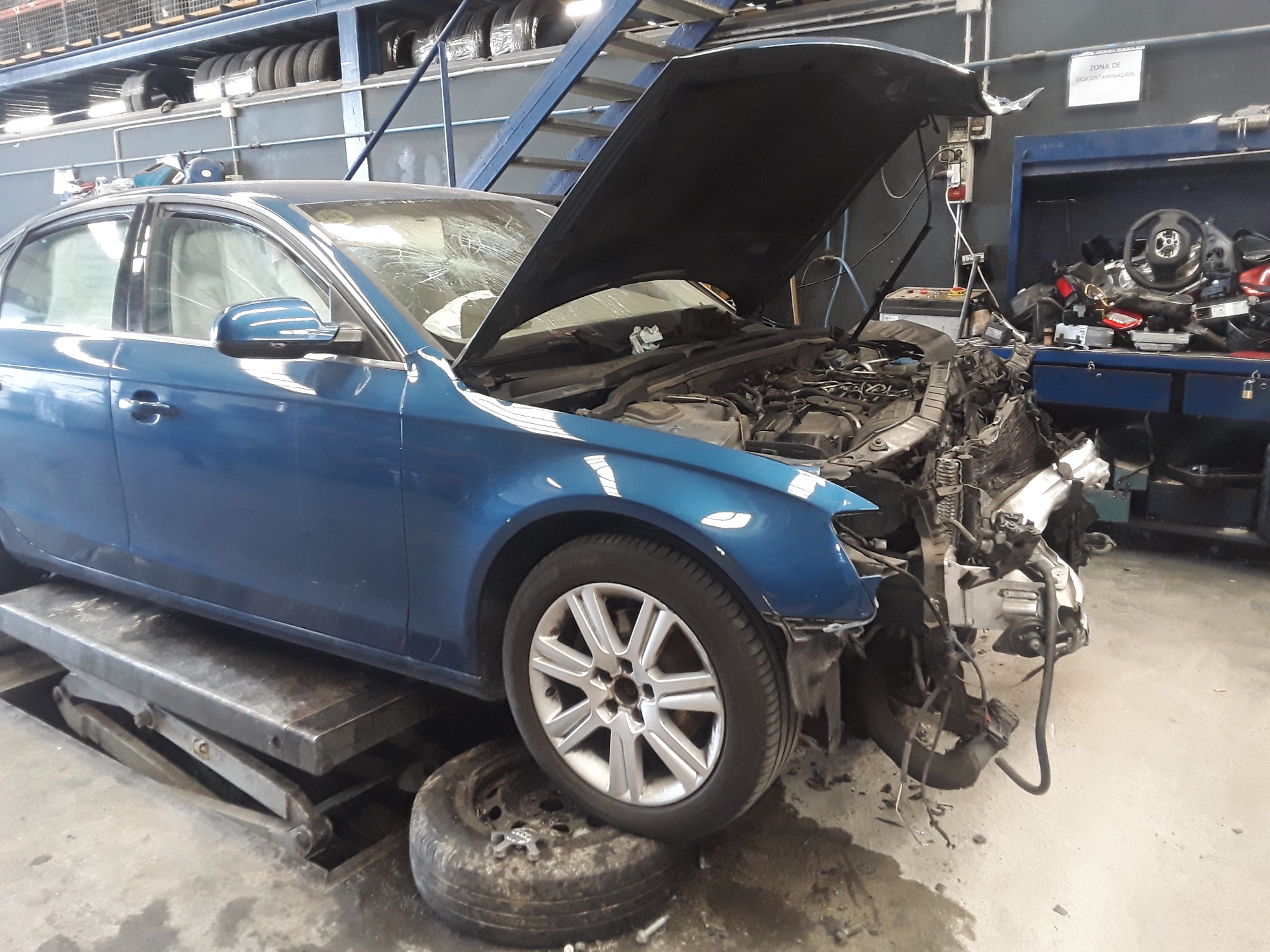 AUDI A4 B8/8K (2011-2016) Xenonljuskontrollenhet 8K0941597 25101742