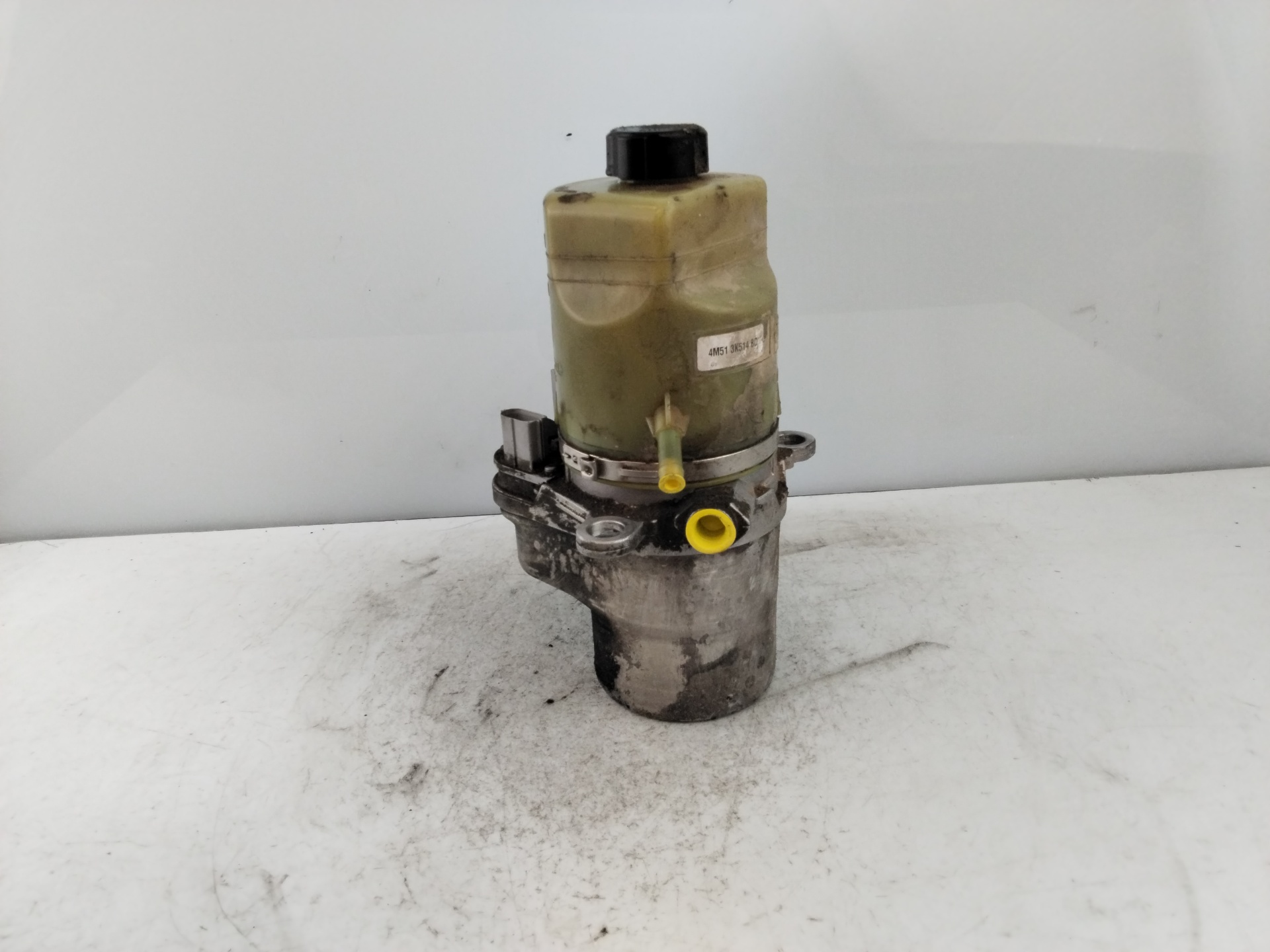 FORD Kuga 2 generation (2013-2020) Power Steering Pump 4M513K514BD 25612457