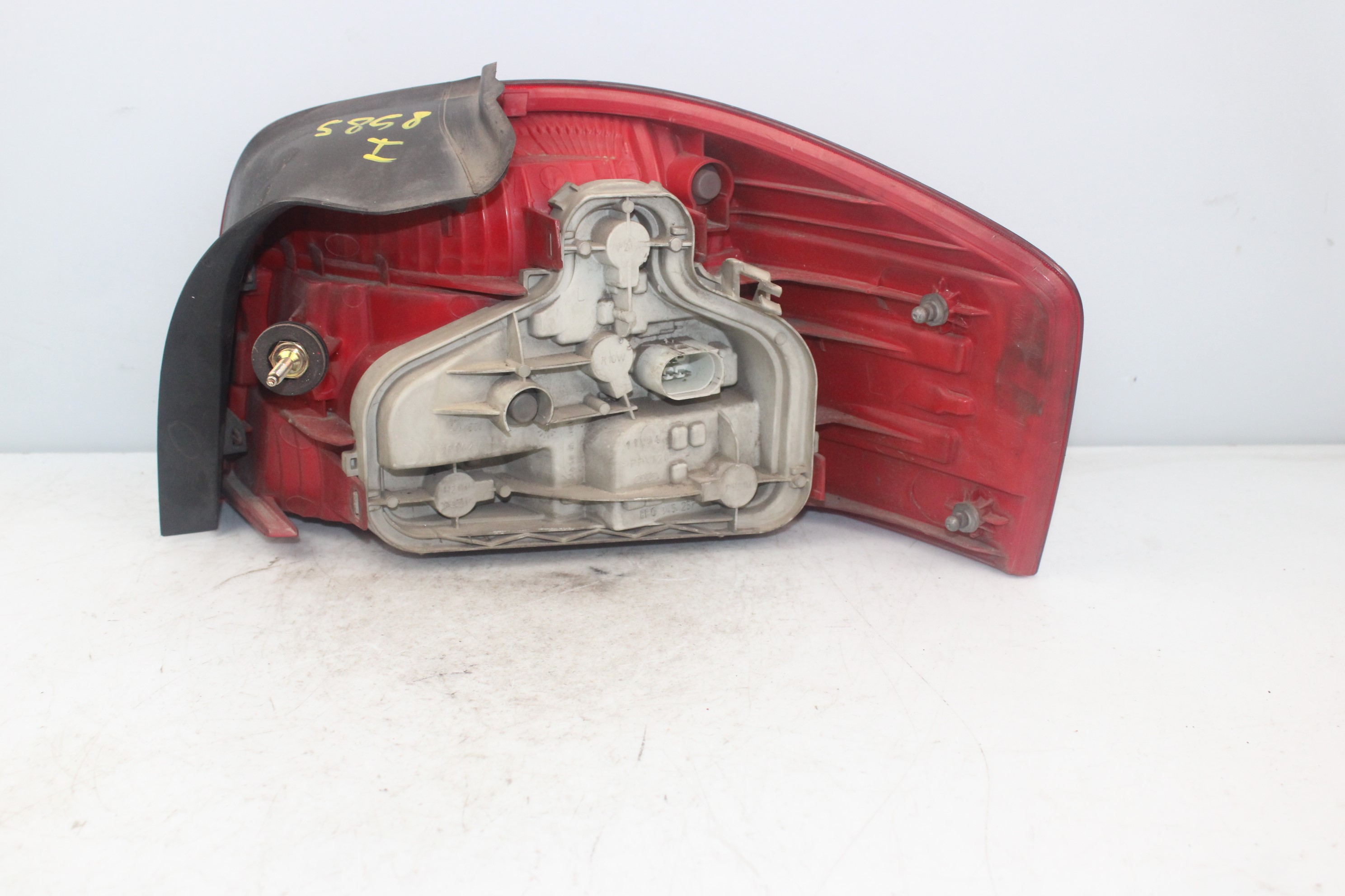 AUDI A3 8P (2003-2013) Rear Left Taillight 8P0945257 23791528