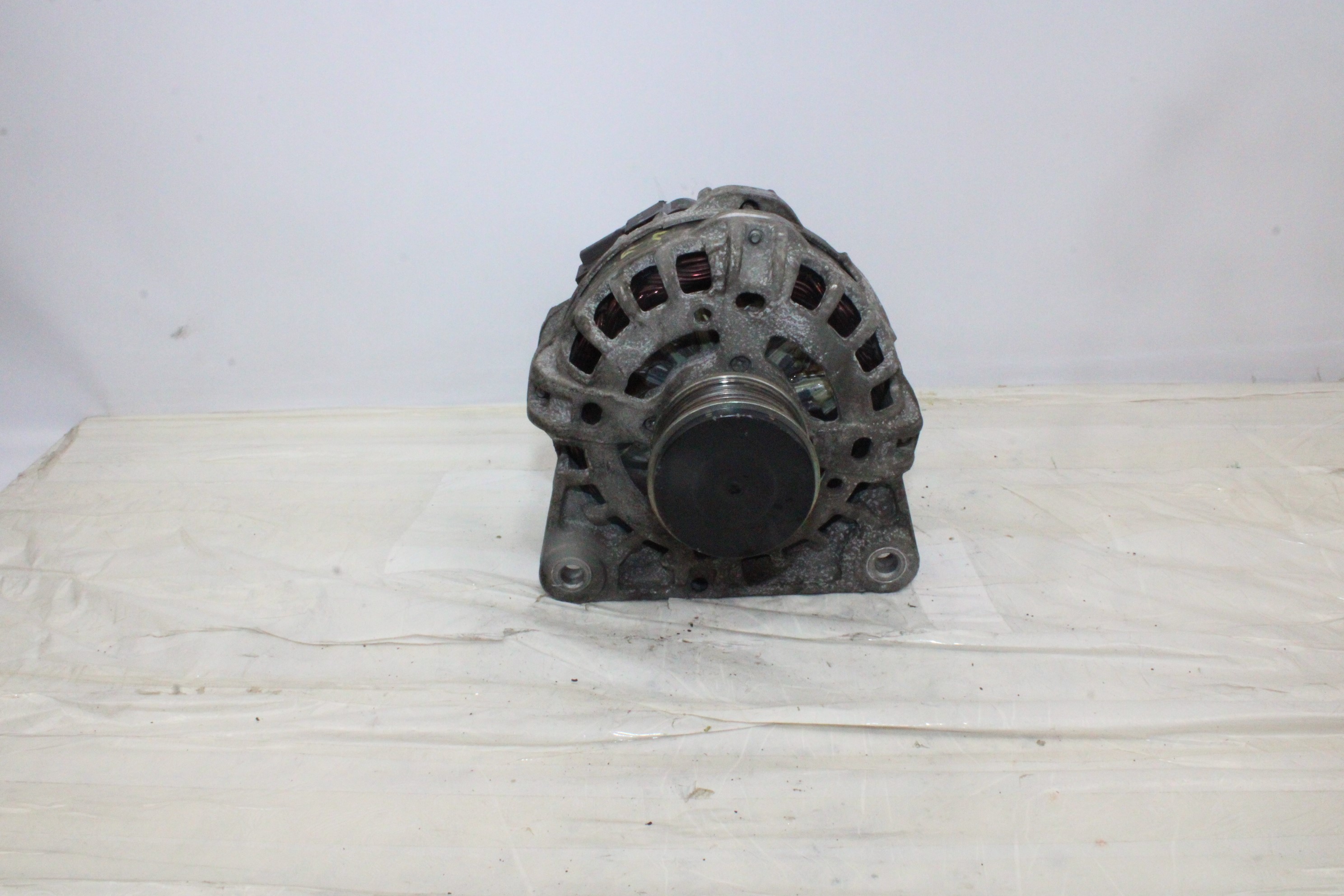 DACIA Dokker 1 generation (2012-2024) Alternator 231002949R 23768564