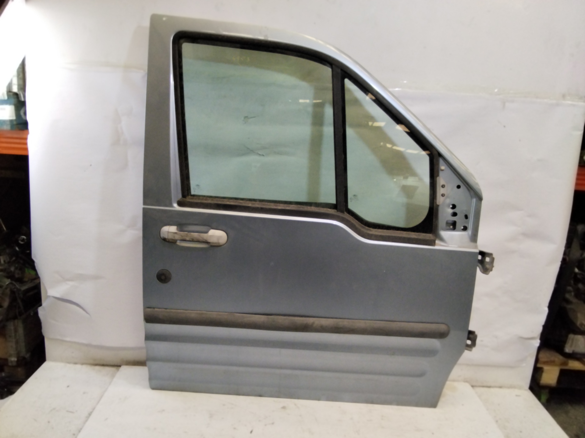 FORD Tourneo Connect 1 generation (2002-2013) Front Right Door 25618119