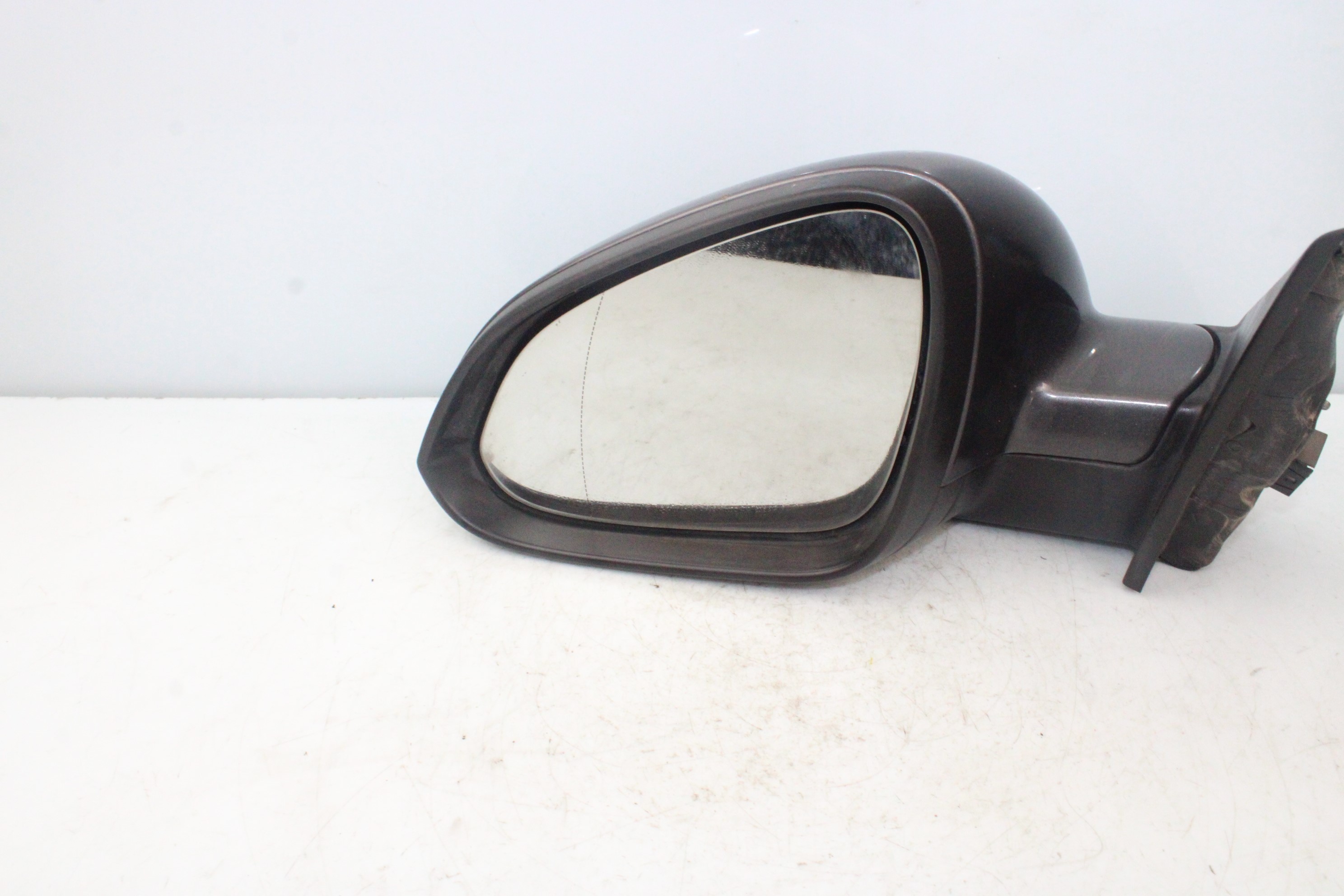 Retrovisor izquierdo A20DTH 13269568 de Opel Insignia a (g09) 2008-2017 160 CV - pieza usada
