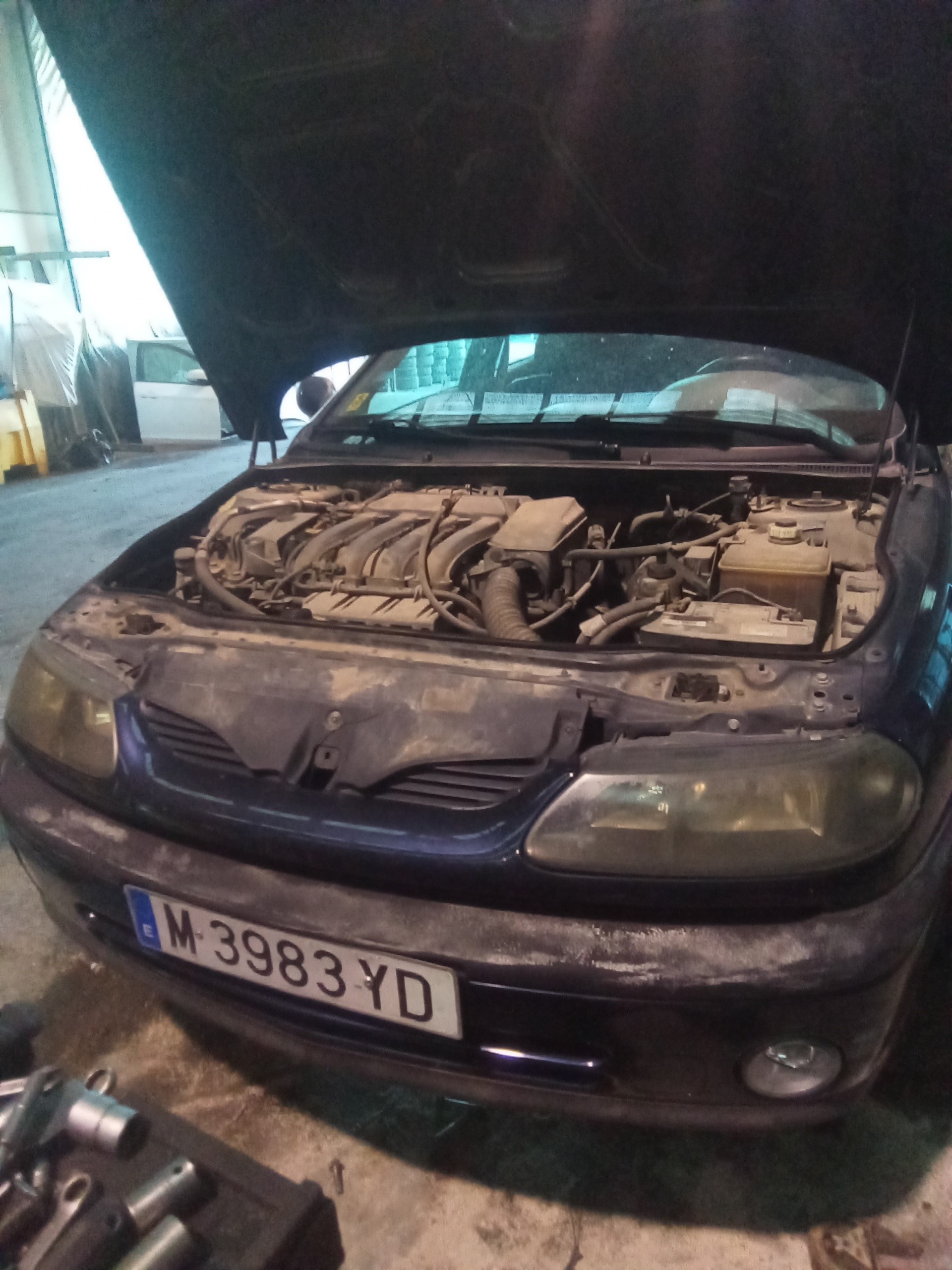 RENAULT Laguna 1 generation (1993-2001) Другие внутренние детали P7700428029A 21073283