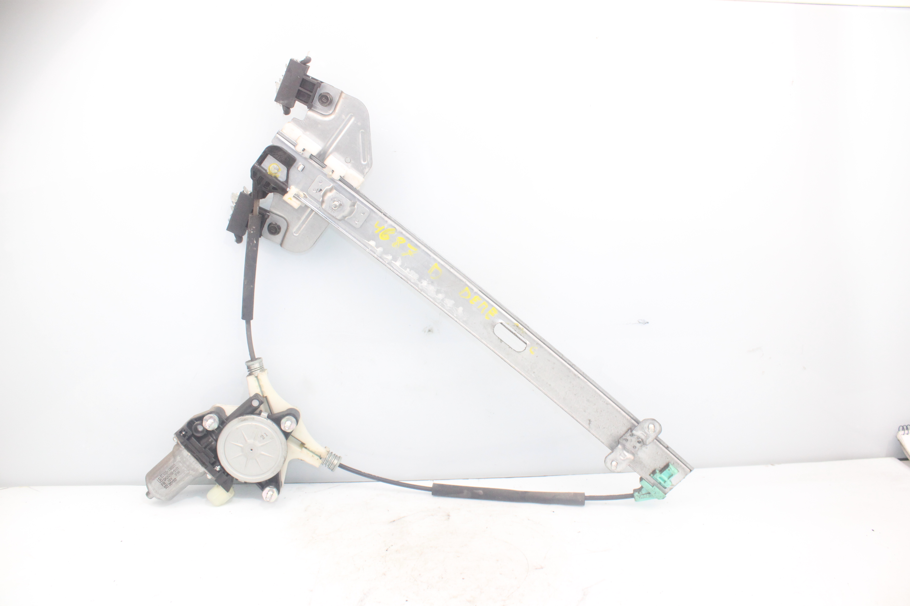 KIA Rio 3 generation (2011-2017) Front Right Door Window Regulator 824601W000 23769797