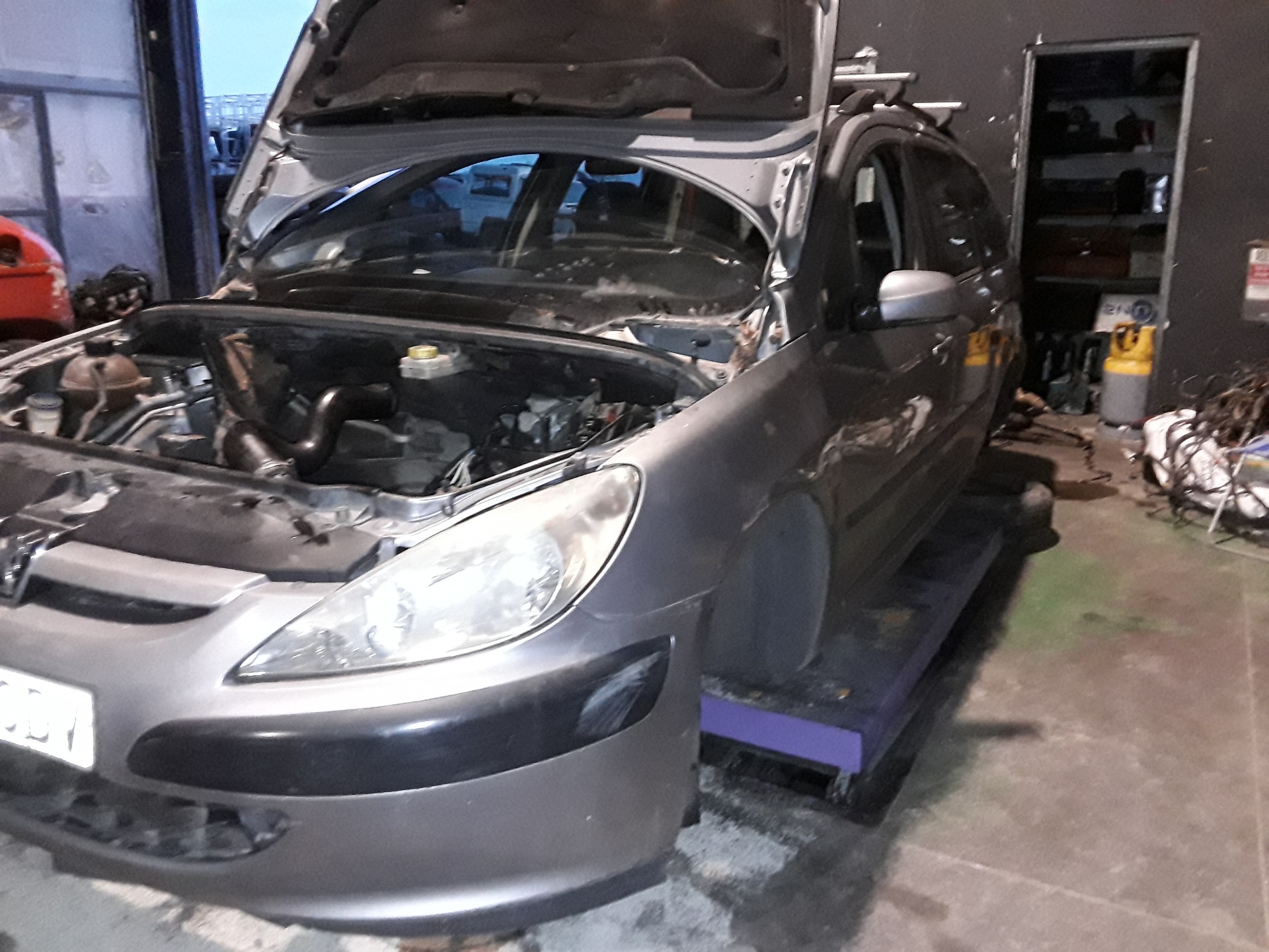 PEUGEOT 307 1 generation (2001-2008) Sulakekaappi 9646405280 25175352