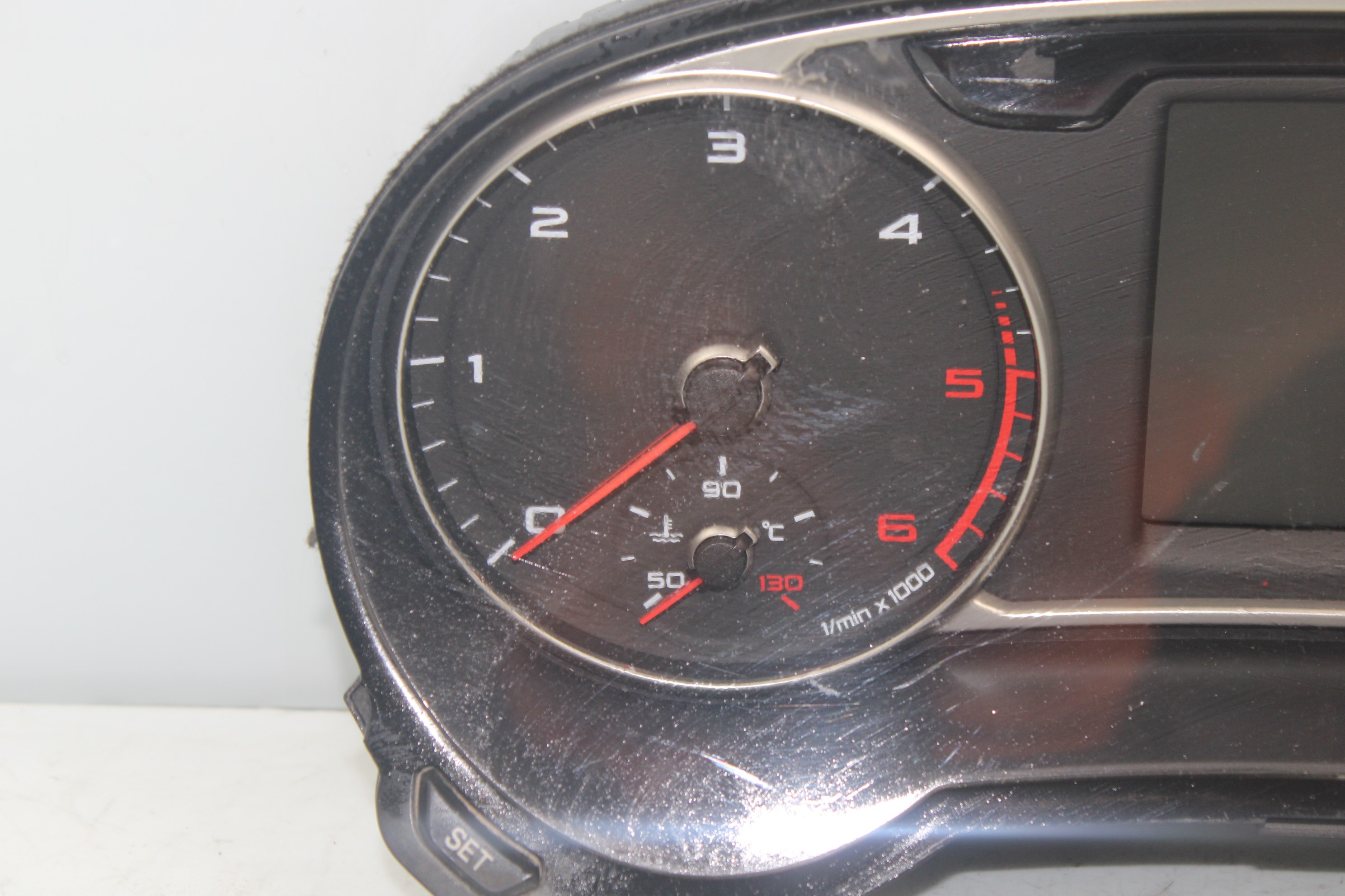 AUDI A1 8X (2010-2020) Speedometer 8XA920930F 25125649