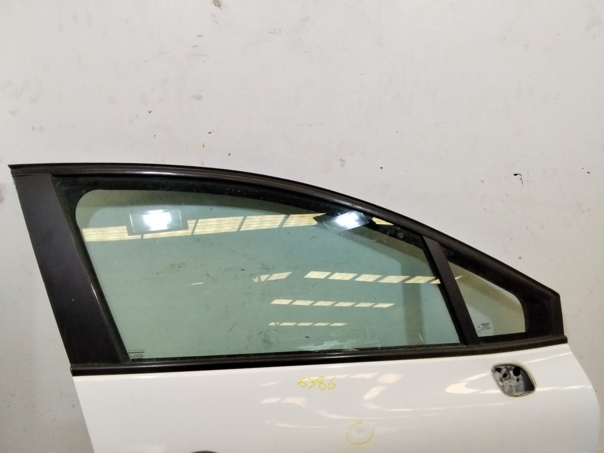 RENAULT Clio 3 generation (2005-2012) Передняя правая дверь NOREF 25190528