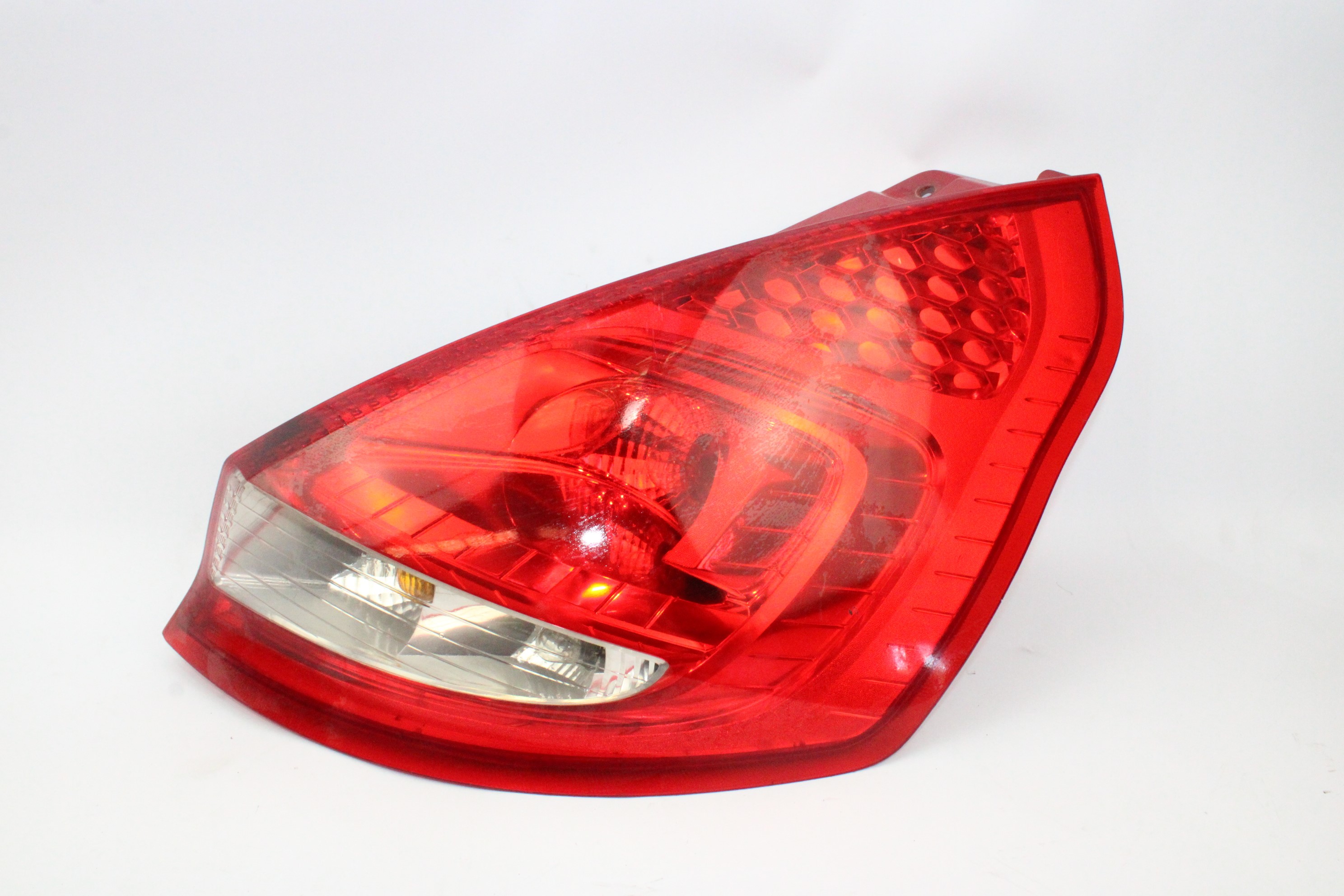 RENAULT Twingo 2 generation (2007-2014) Rear Right Taillight Lamp 8A6113404A 23706964