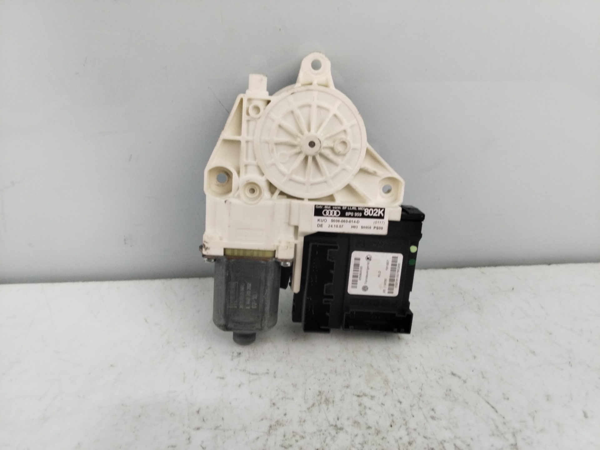 AUDI A3 8P (2003-2013) Motor de control geam ușă dreapta față 8P0959802K 25753276