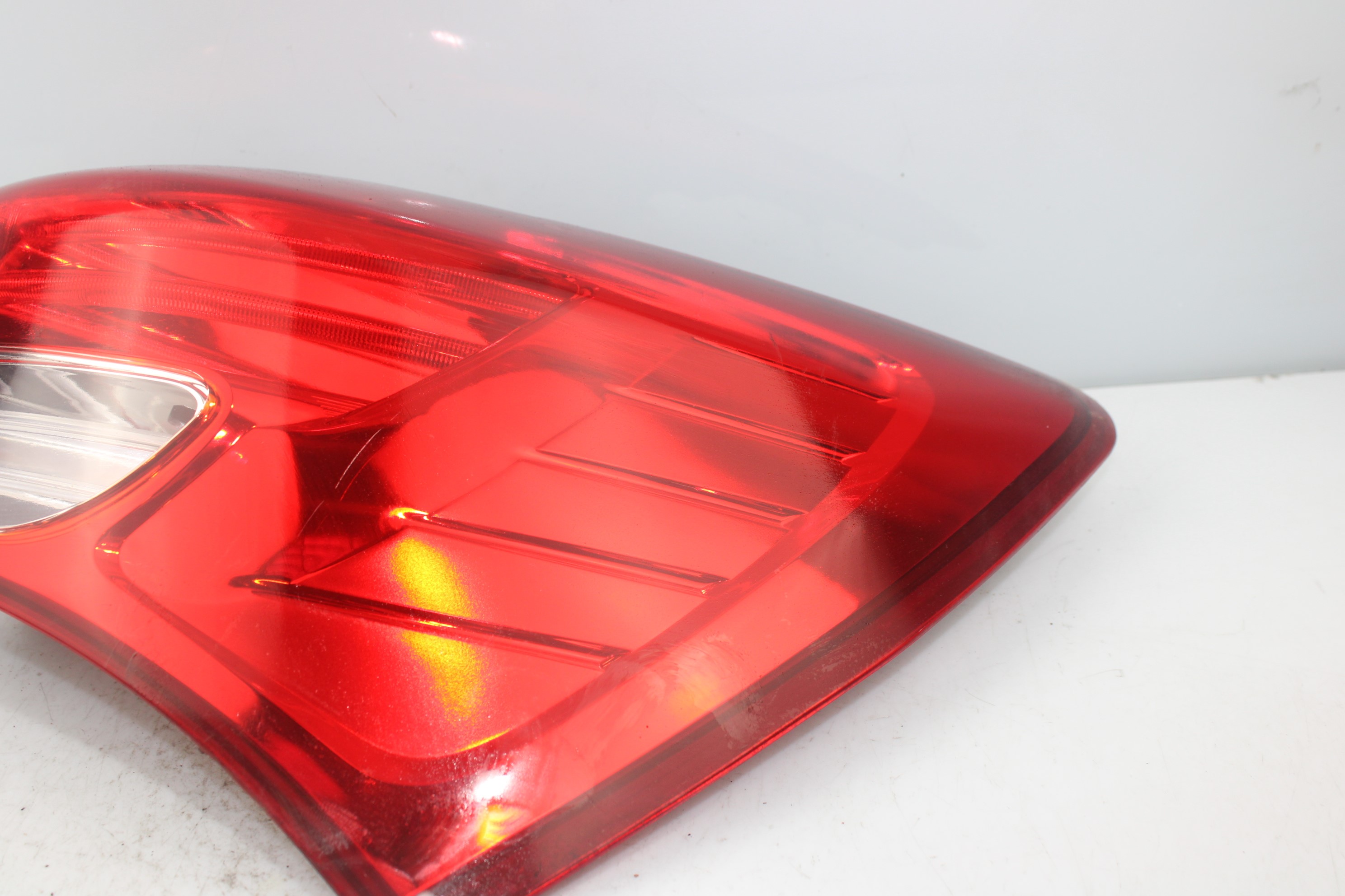 HYUNDAI ix20 1 generation (2010-2020) Rear Right Taillight Lamp 924021K0 25188995